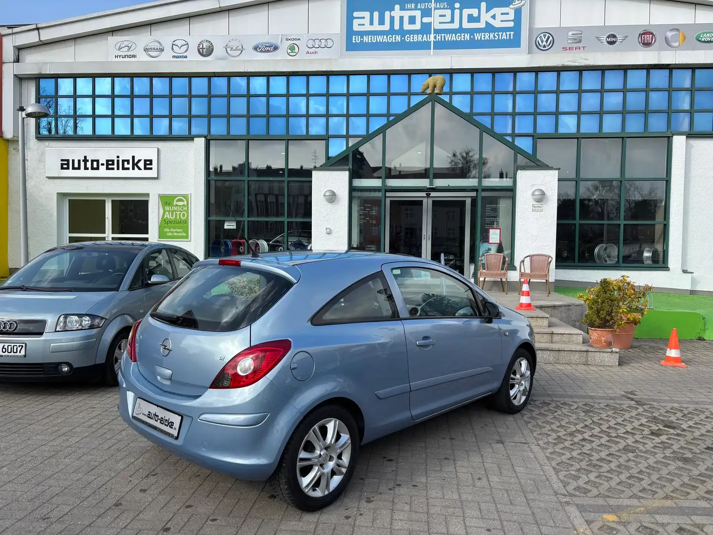 Opel Corsa Edition 1.2 16V Blau - 2