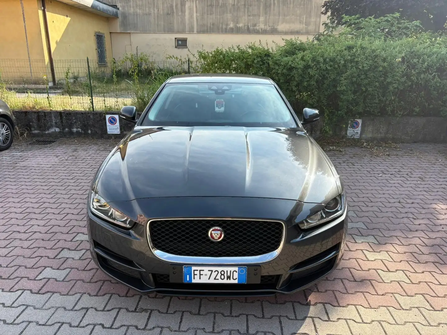 Jaguar XE 2.0d Pure Business edition awd 163cv auto - 1