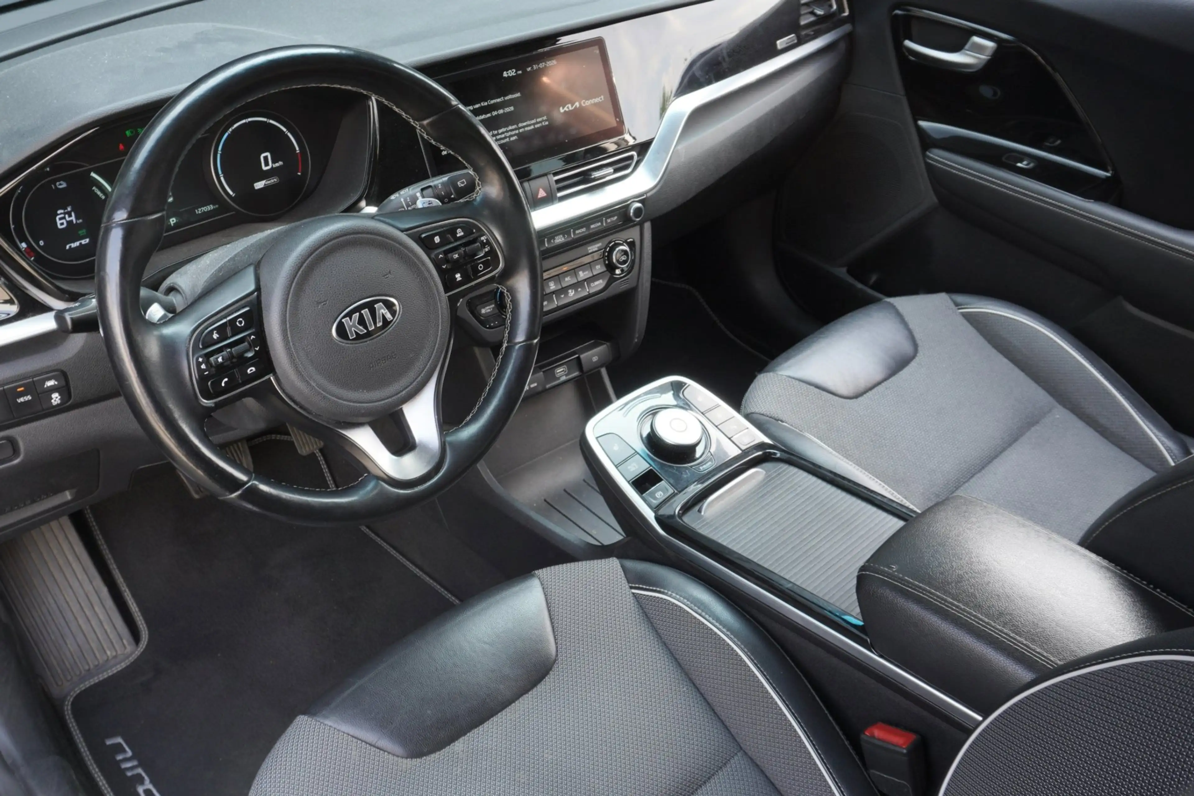 Kia e-Niro DynamicPlusLine 64 kWh Pano|Stoel/stuurverwarming| — photo 3