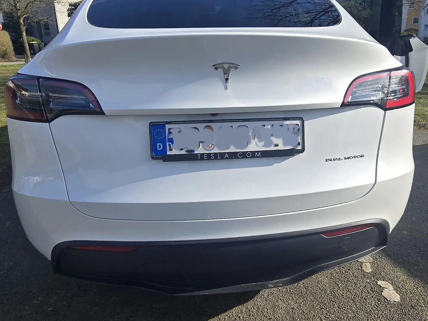 Tesla Model Y Long Range Dual Motor AWD Weiß - 2