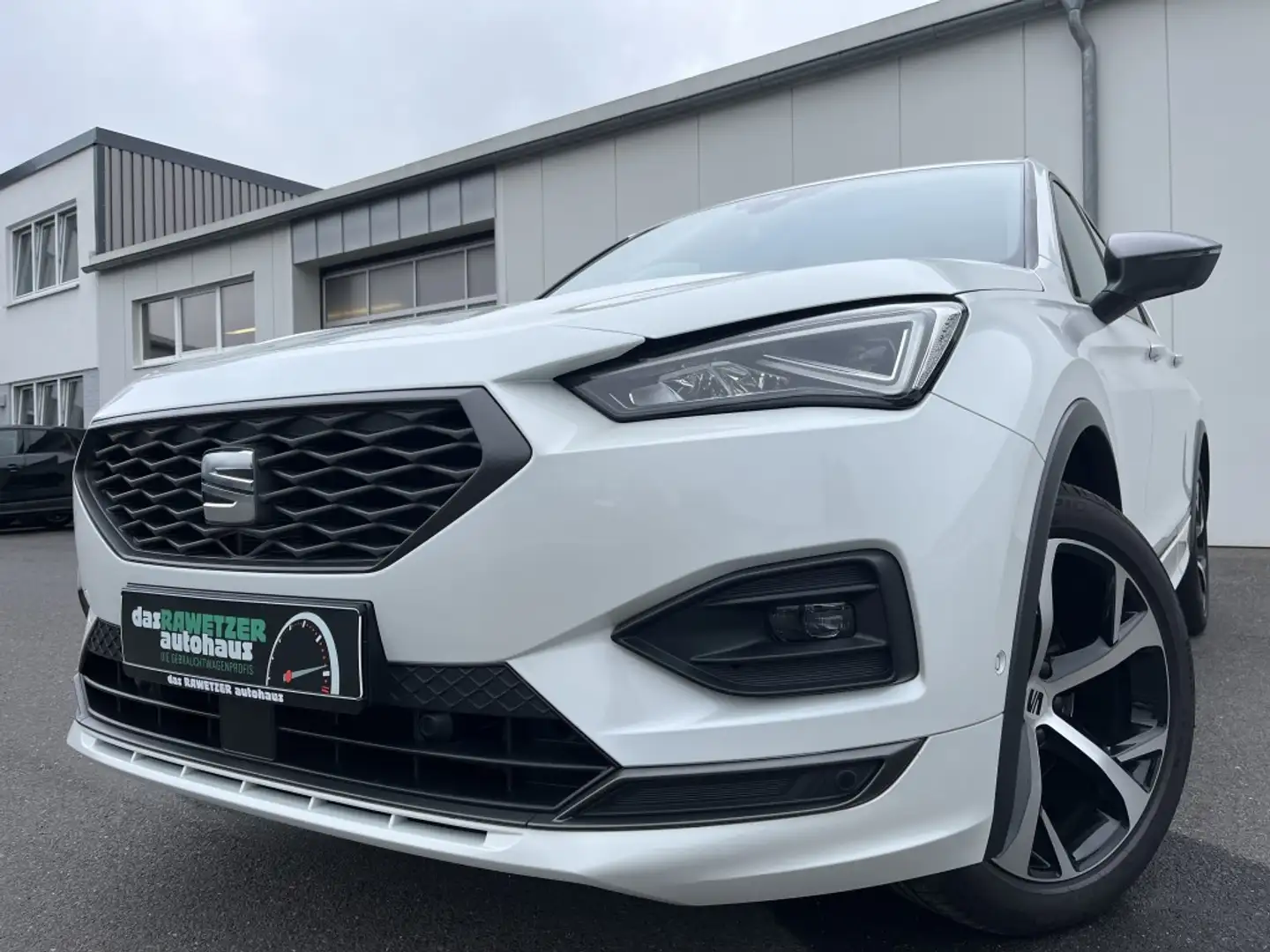 SEAT Tarraco 2.0 TDI DSG FR-Line 188€ m. 20% Anzahlung AHK Di Fehér - 1
