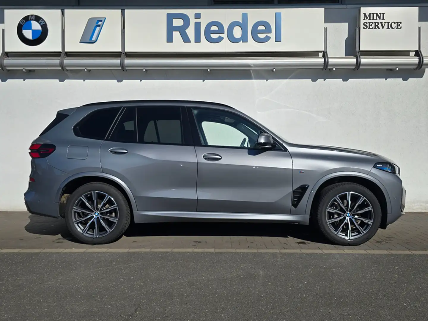 BMW X5 xDrive40d M Sportpaket*AHK*DAPro*Pano*h/k* Grau - 2