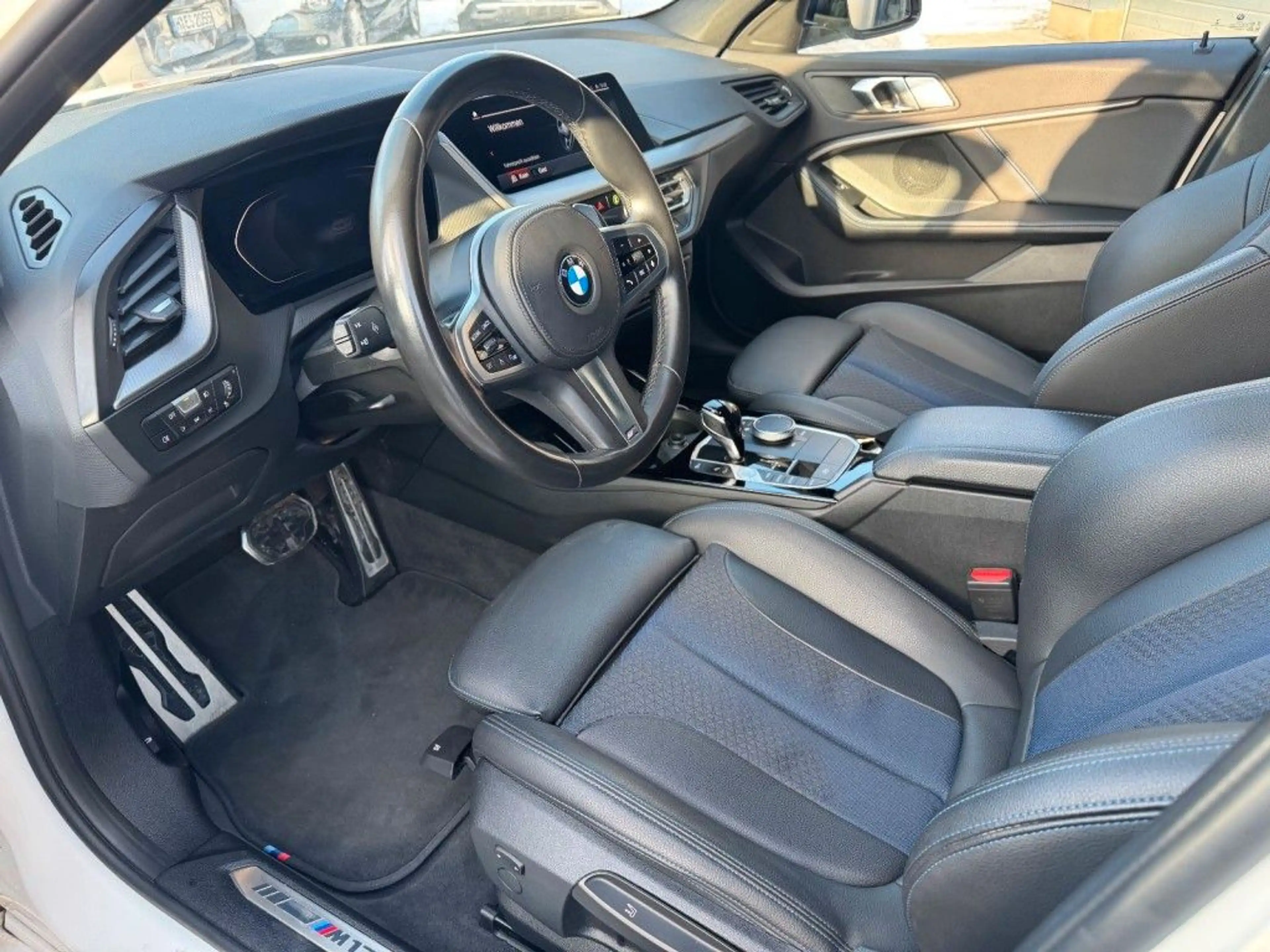 BMW 135 i xDrive — photo 7