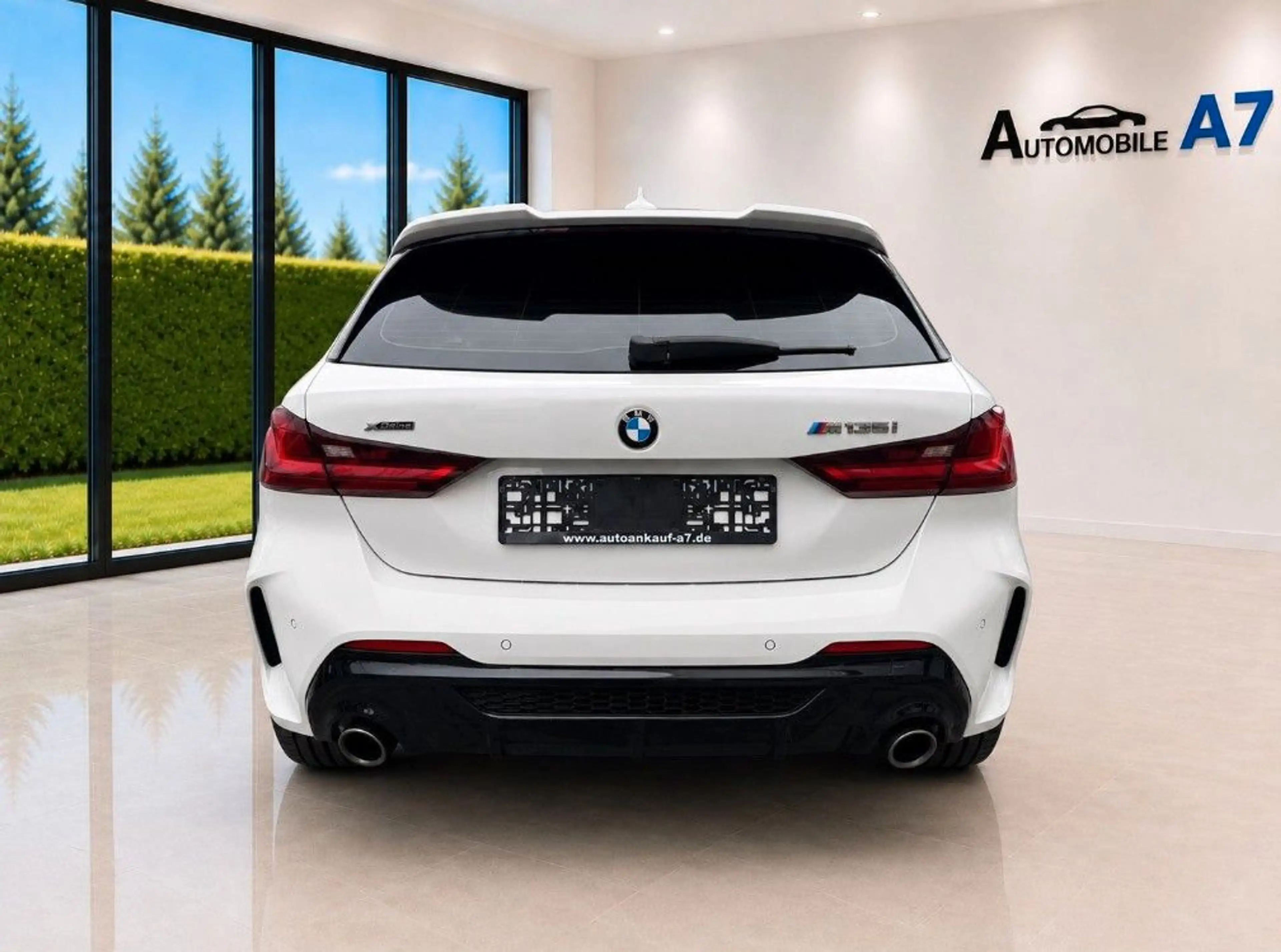 BMW 135 i xDrive — photo 6