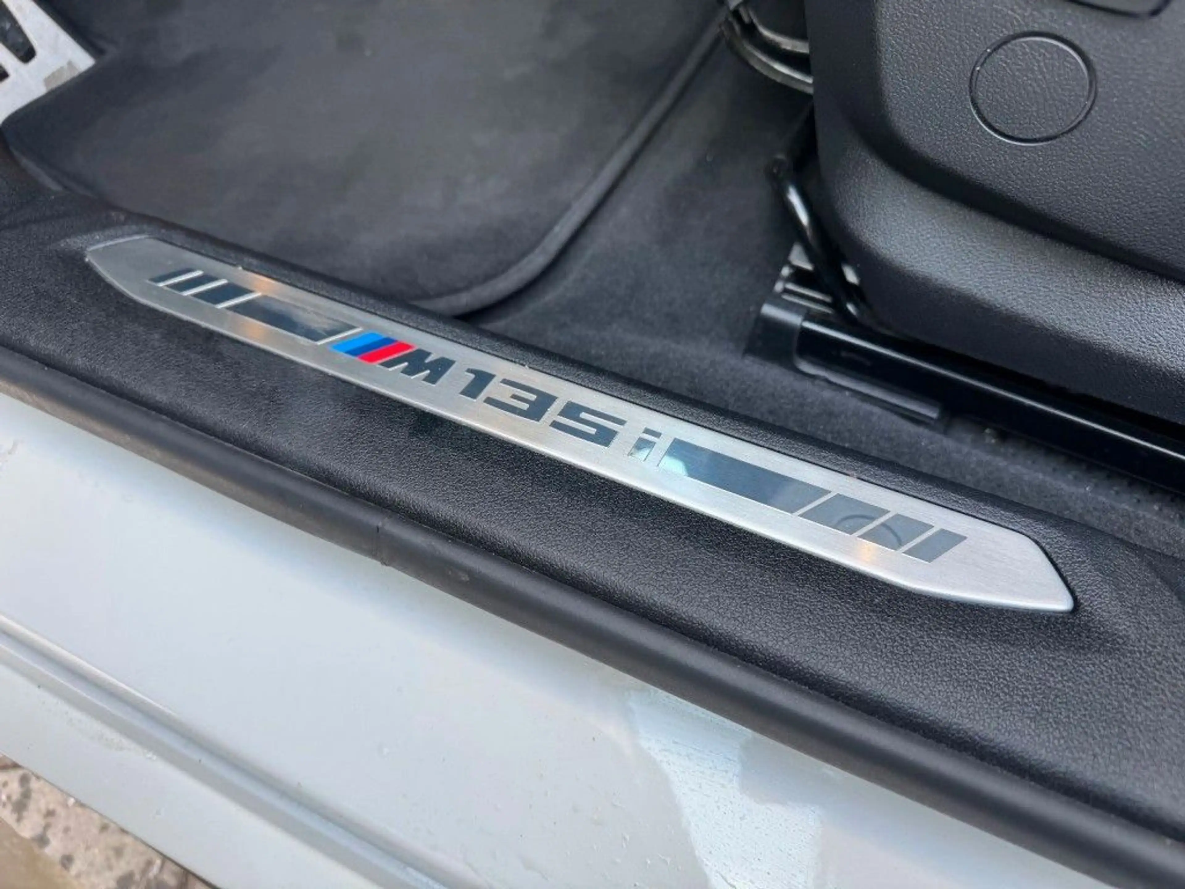 BMW 135 i xDrive — photo 8