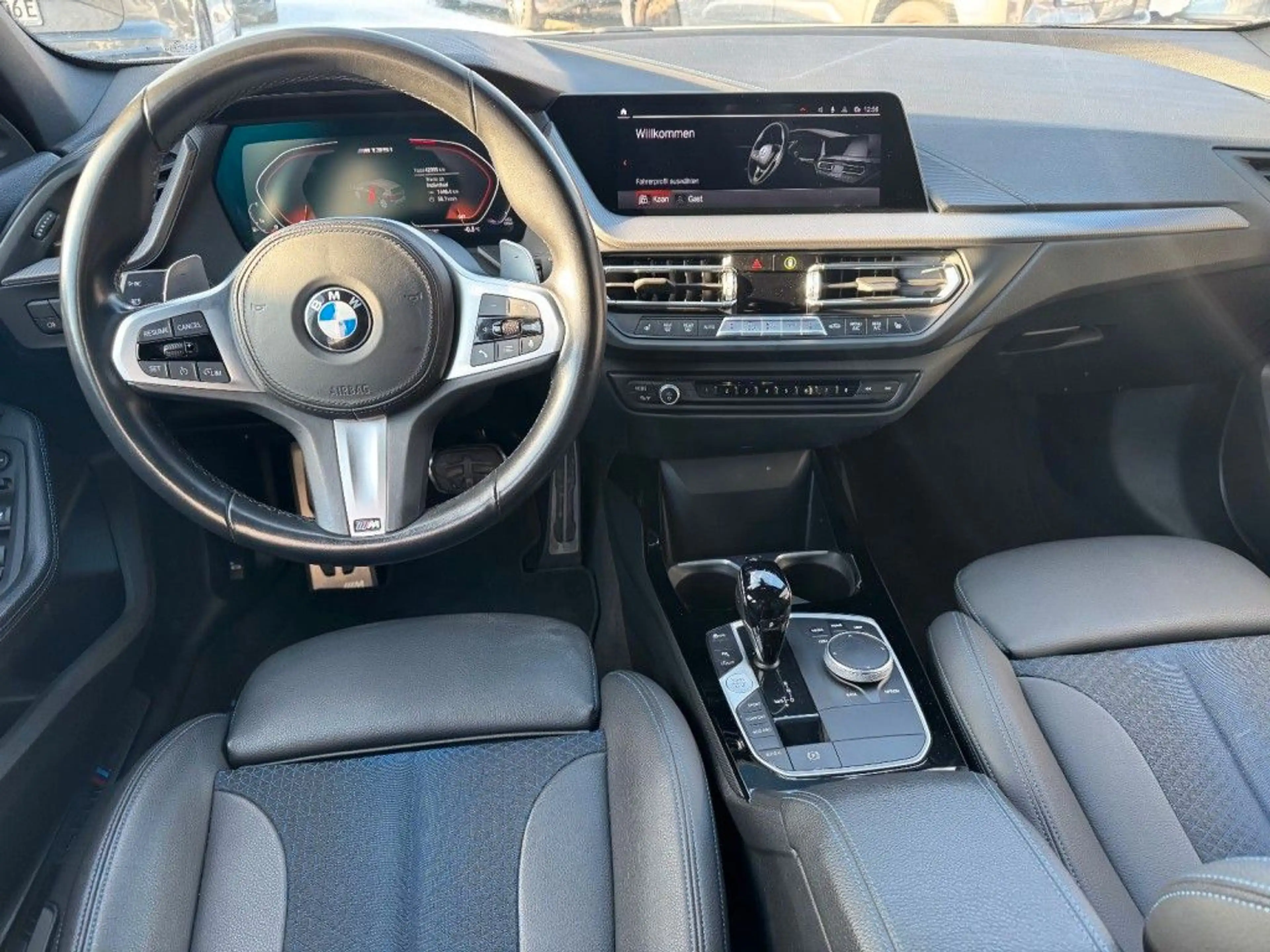 BMW 135 i xDrive — photo 9