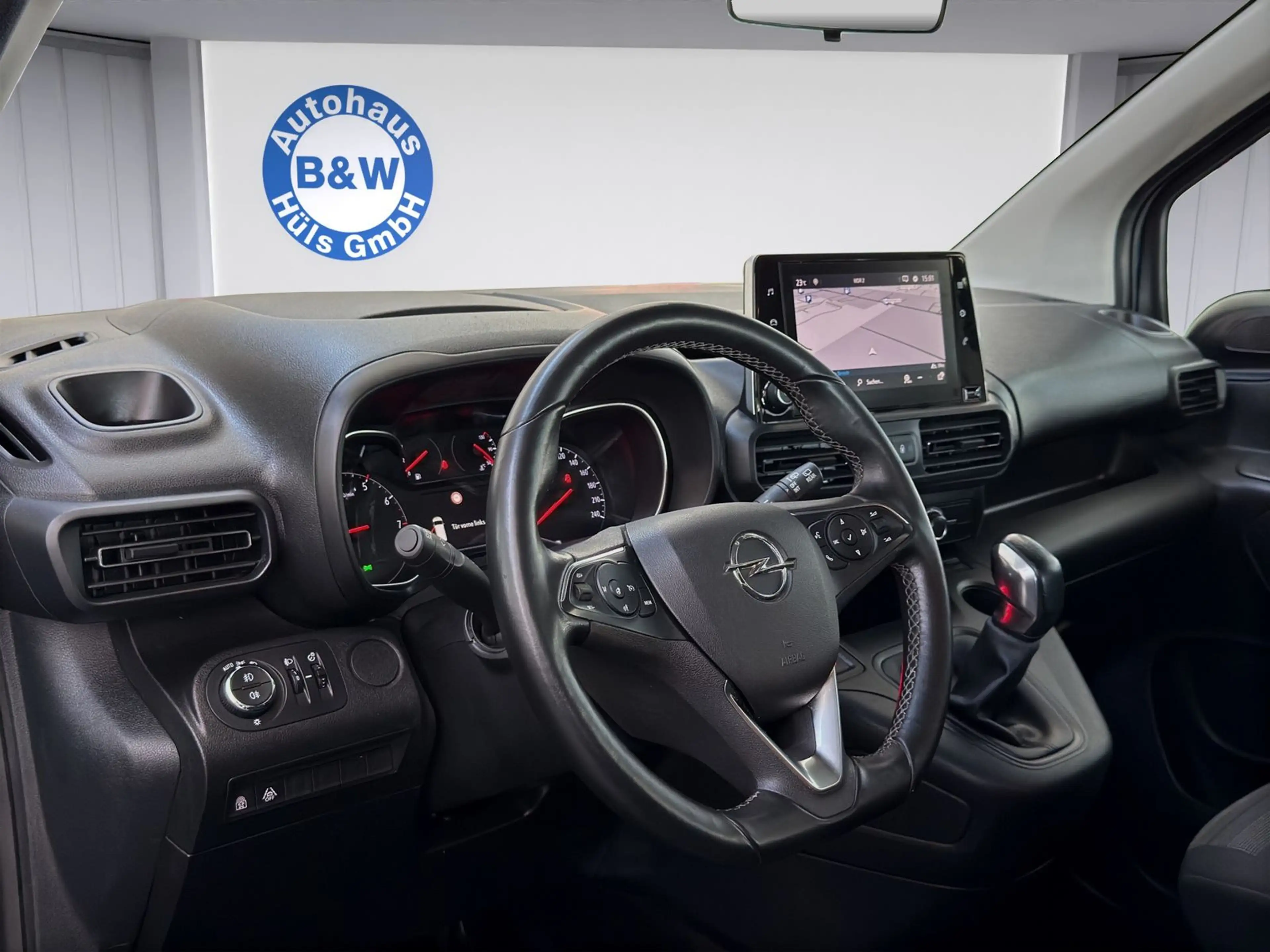 Opel Combo Life Selection*AHK*KLIMA*KAMERA*NAVI* — photo 9