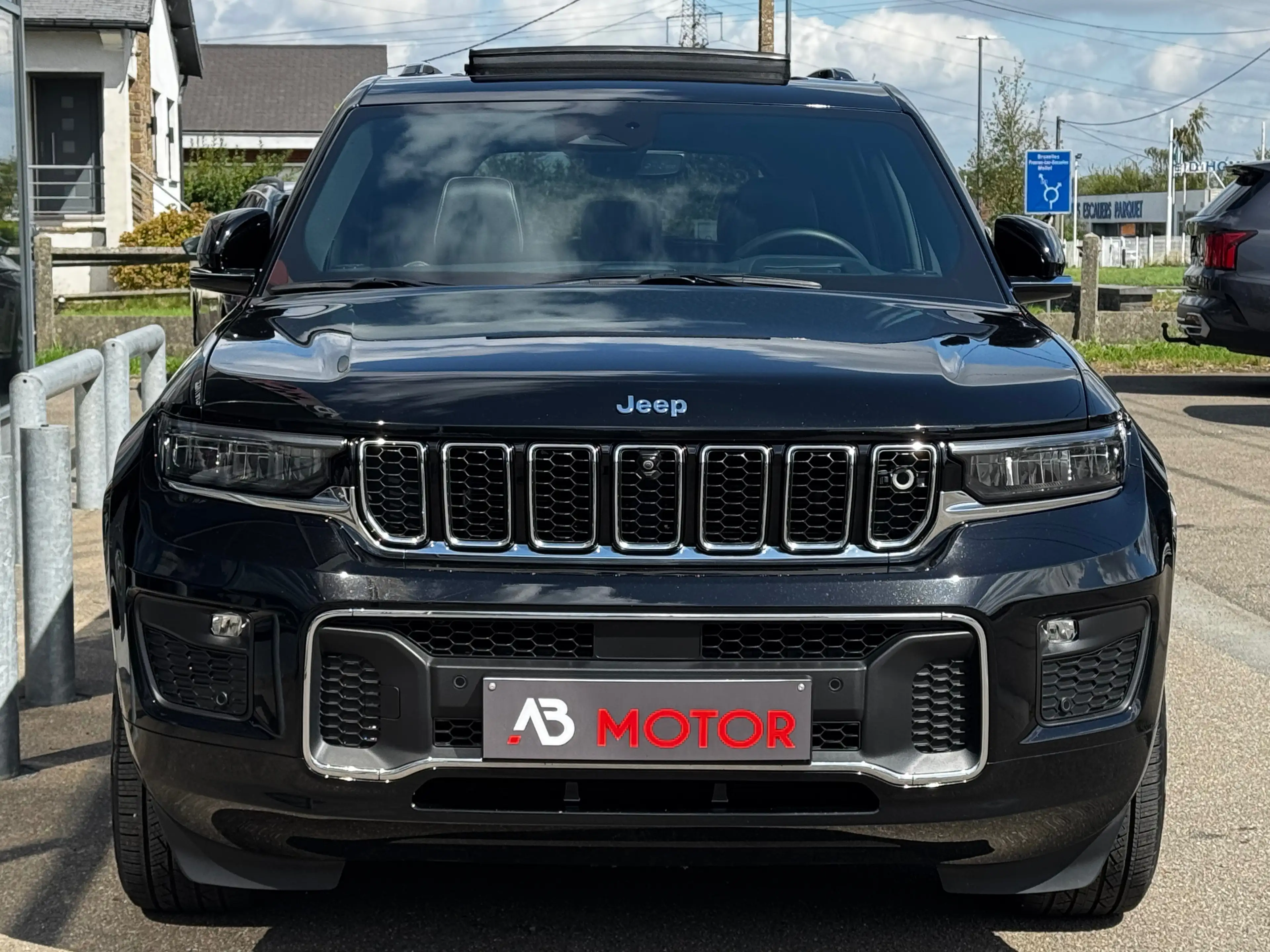 Jeep Grand Cherokee Grand Cherokee PHEV 2.0 Turbo 4xe AWD Overland TVA DEDUCTIBLE GARANTIE 09/2027 — photo 7