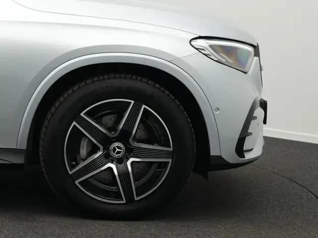 Mercedes-Benz 300 view 8