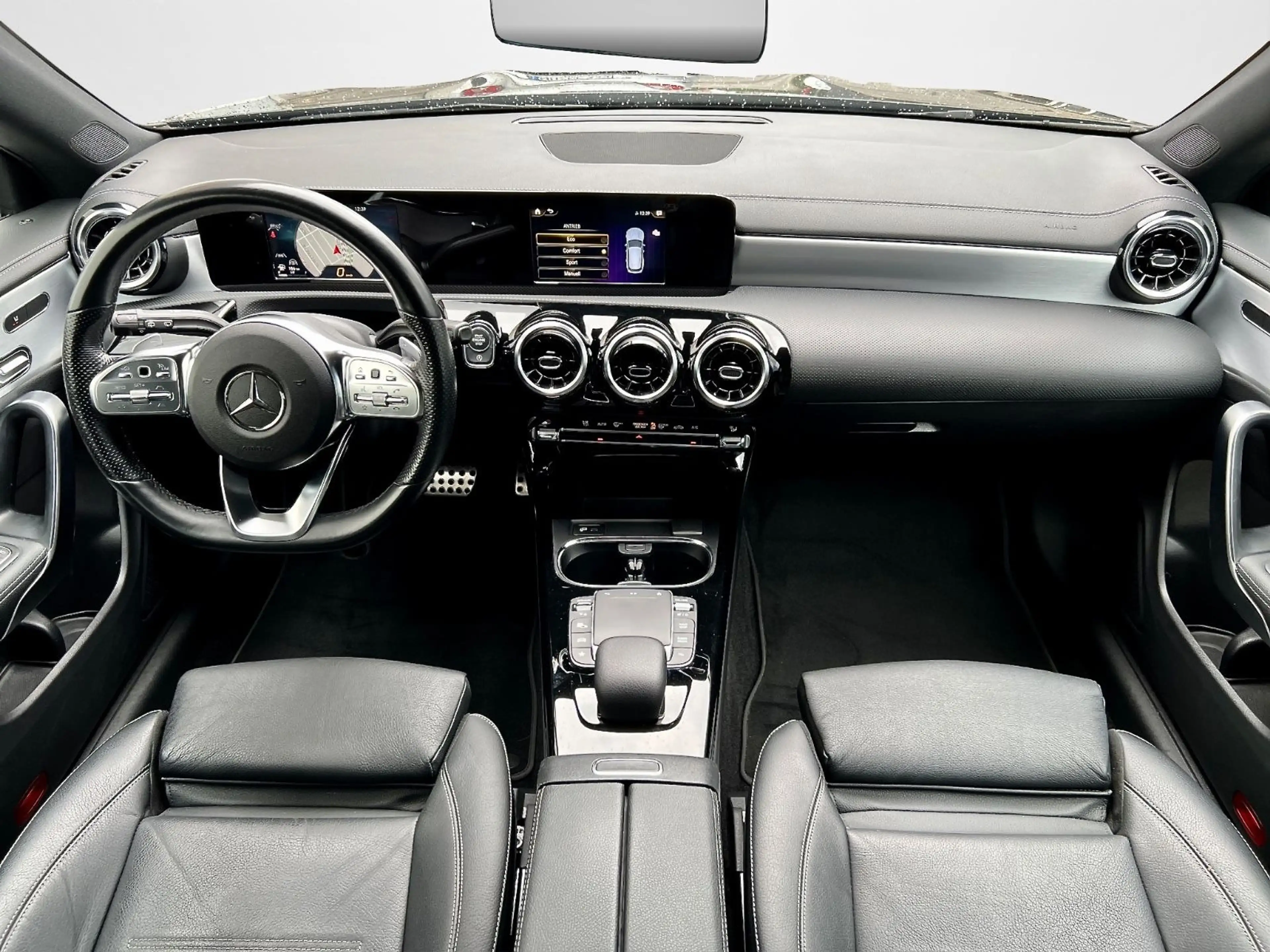Mercedes-Benz CLA 220 CLA 220 d SB AMG DCT*LED*VOLLLEDER*360°*AHK* — photo 14