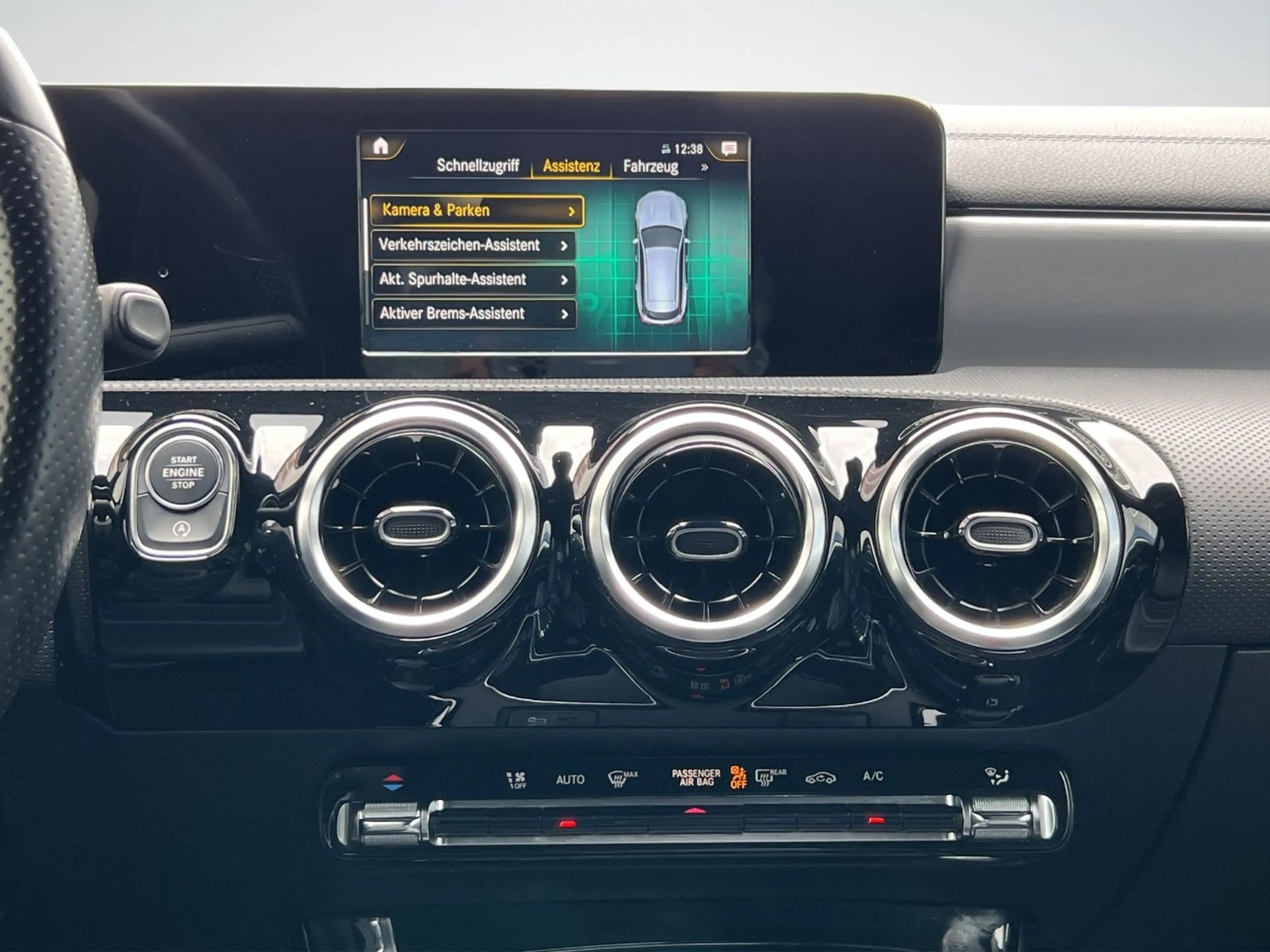 Mercedes-Benz CLA 220 CLA 220 d SB AMG DCT*LED*VOLLLEDER*360°*AHK* — photo 15