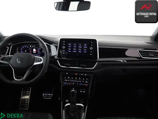 Volkswagen T-Roc view 10