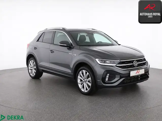 Volkswagen T-Roc view 7