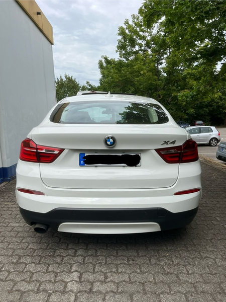 BMW X4 xDrive 20 i HUD+Xenon+Schiebedach — photo 14