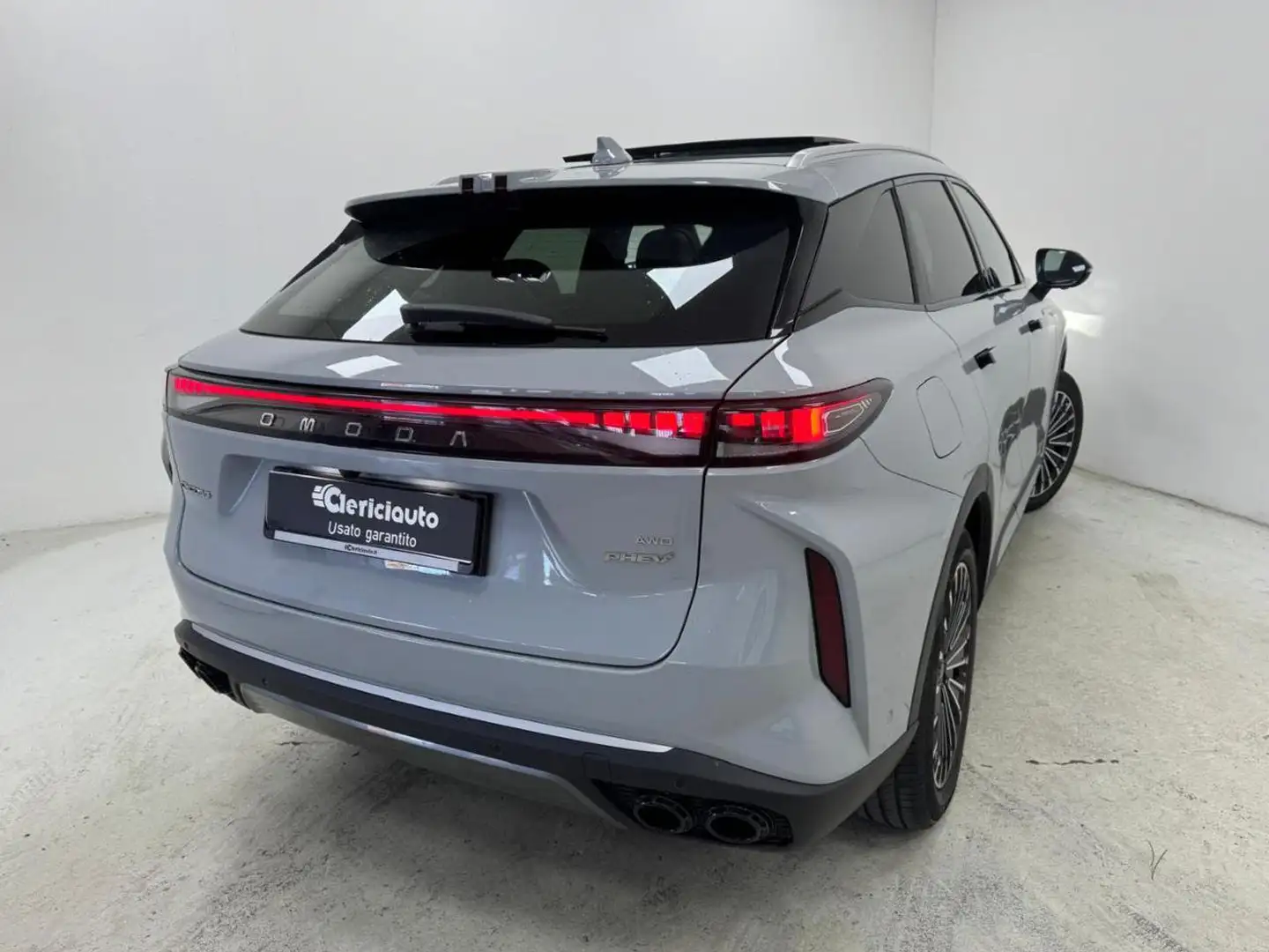 Omoda 9 9 1.5 TGDI 537 CV Super Hybrid System i-AWD Сірий - 2