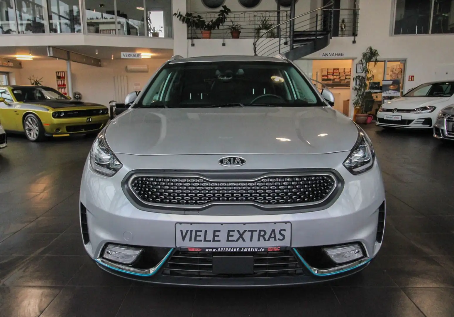 Kia Niro 1.6 GDI Plug-in Hybrid/AHK/LED/Navi/Kamera/ Silber - 2