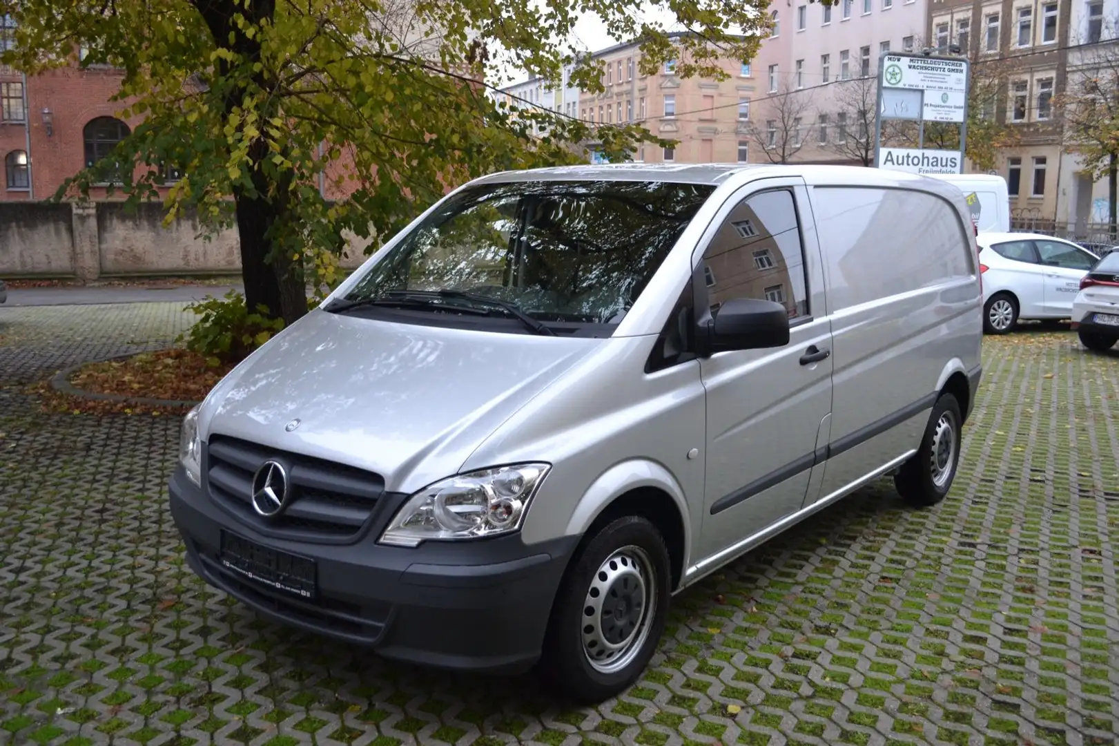 Mercedes-Benz Vito Kasten 110 CDI Standz. - Klima Argent - 1