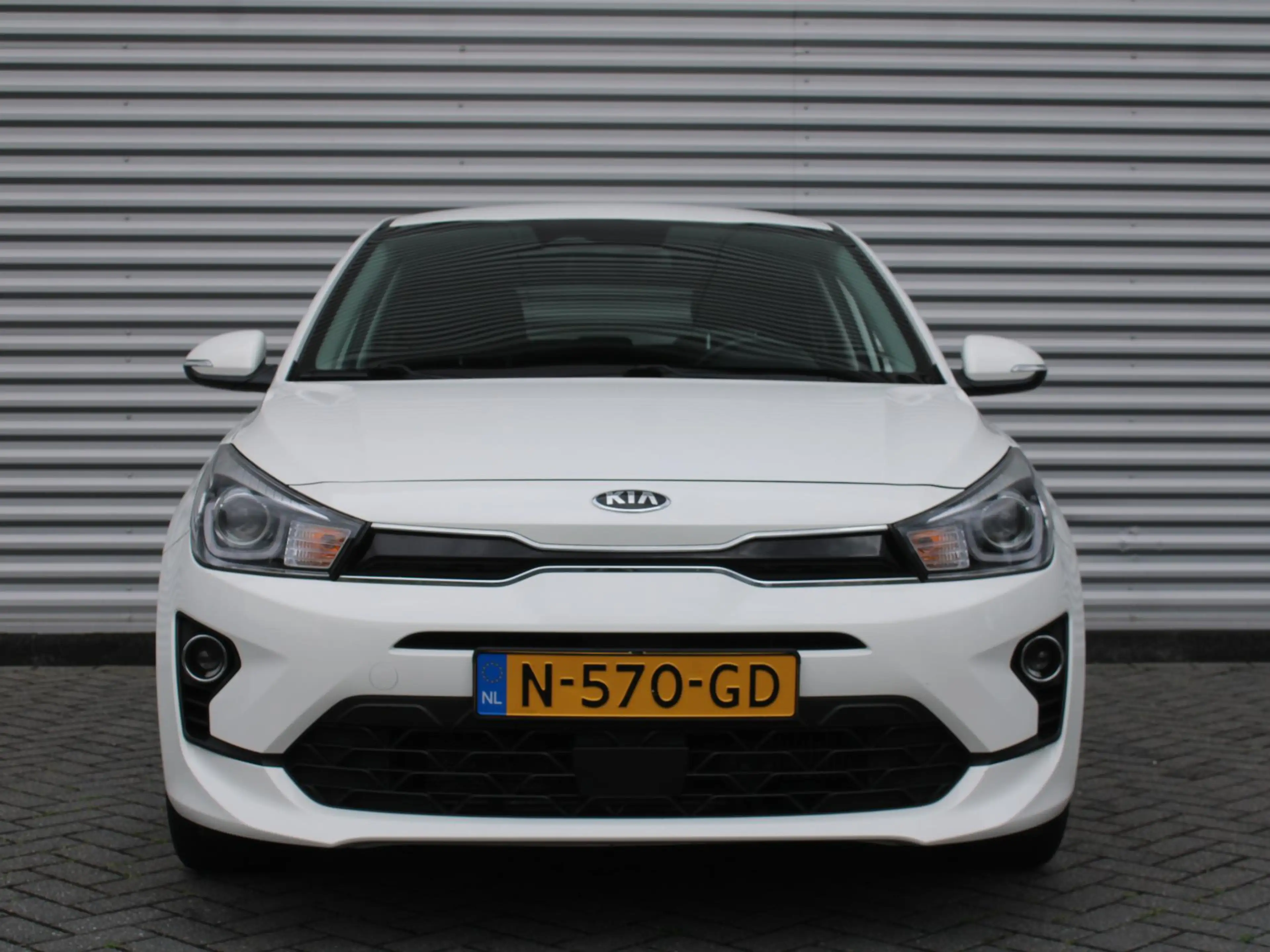 Kia Rio 1.0 T-GDi MHEV DynamicPlusLine | BTW Auto | Navi | — photo 2