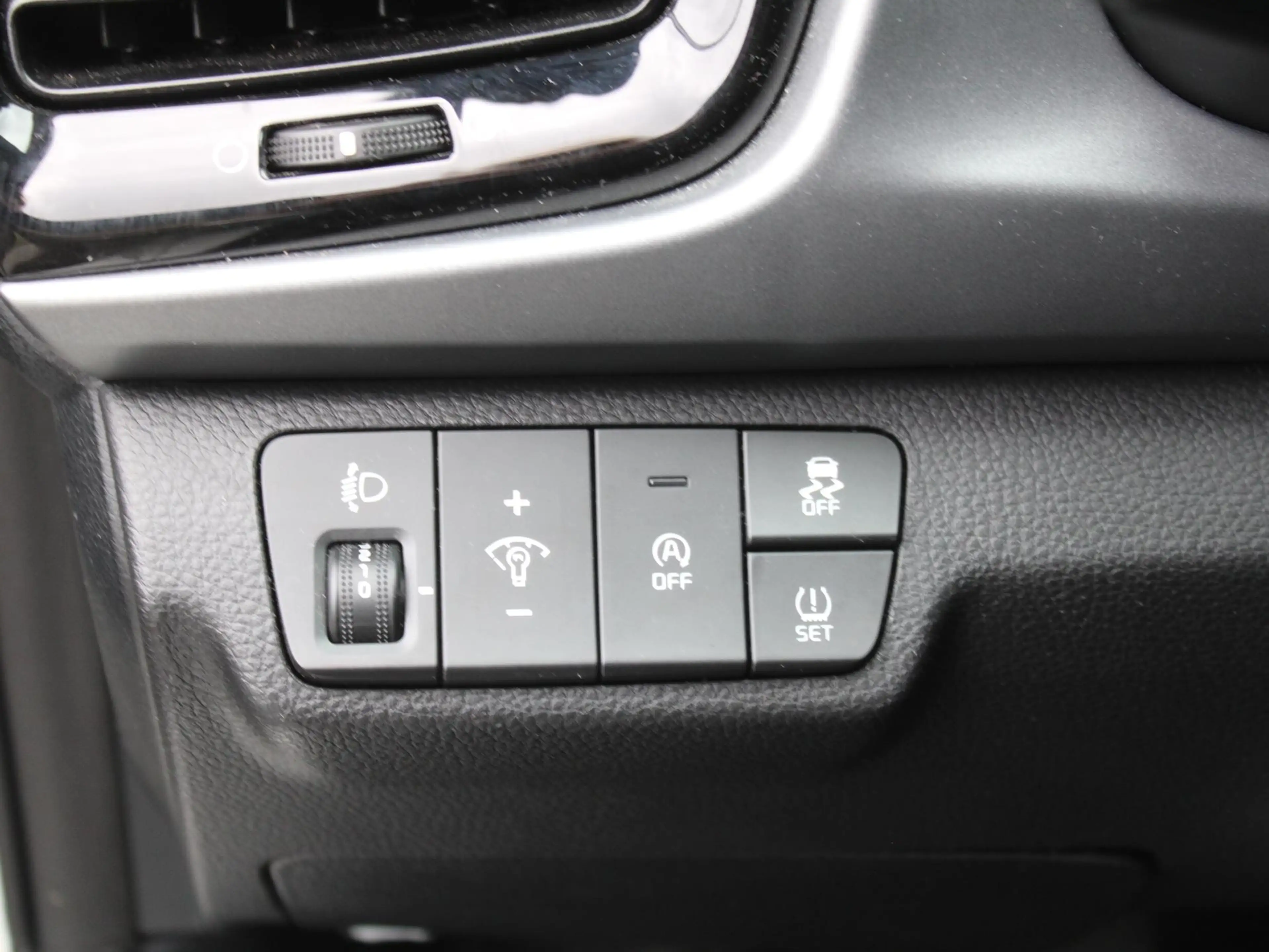 Kia Rio 1.0 T-GDi MHEV DynamicPlusLine | BTW Auto | Navi | — photo 23