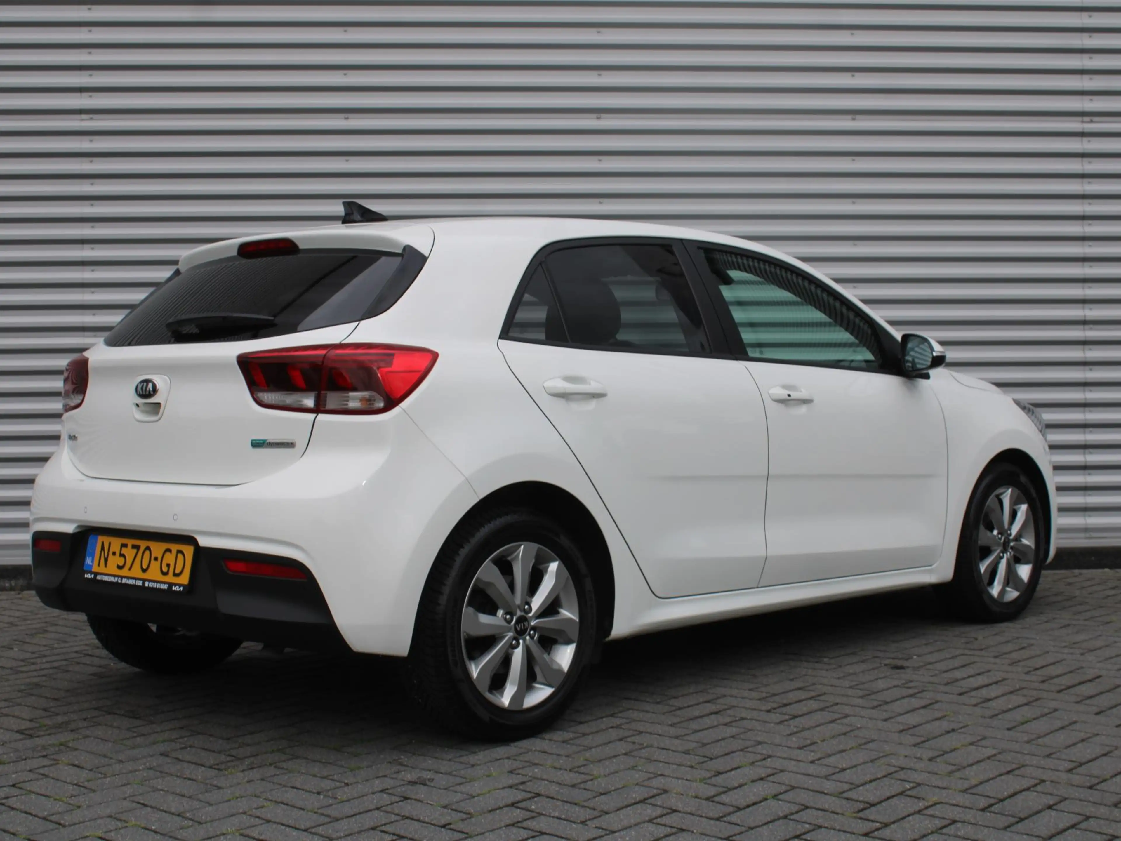 Kia Rio 1.0 T-GDi MHEV DynamicPlusLine | BTW Auto | Navi | — photo 4