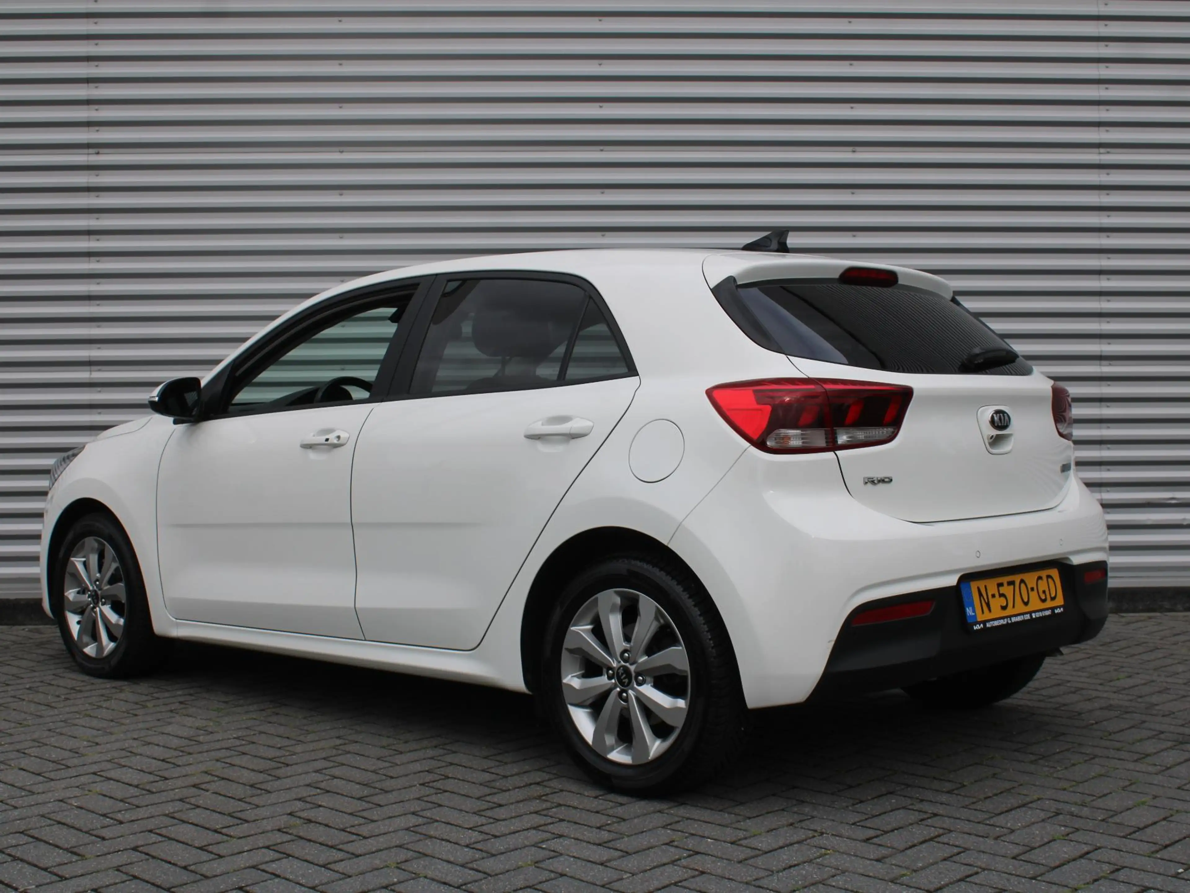Kia Rio 1.0 T-GDi MHEV DynamicPlusLine | BTW Auto | Navi | — photo 6