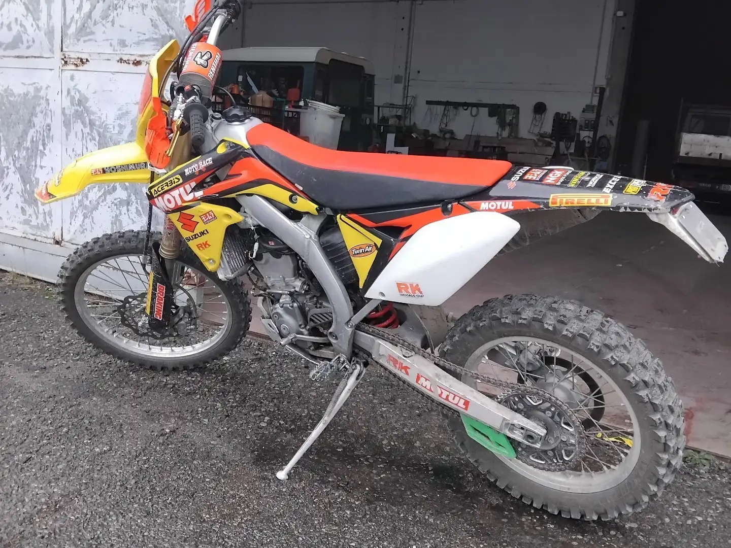 Suzuki RMZ 250 Amarillo - 2