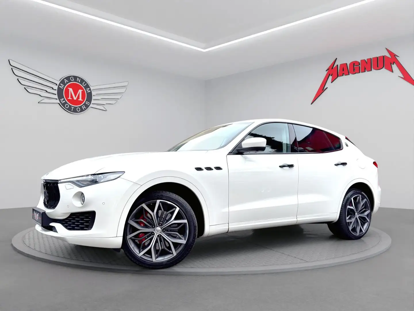 Maserati Levante LEVANTE 3.0 V6 S *Aut.*Leder*Bi-Xenon*ACC-Temp.* Blanc - 2
