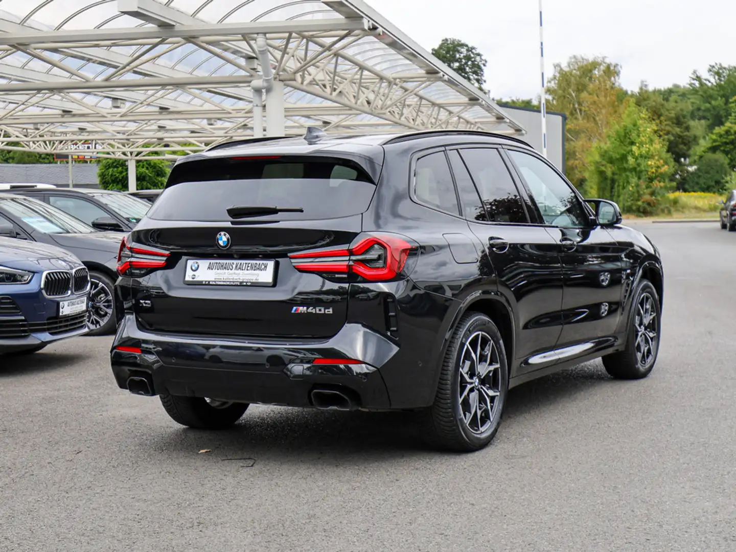 BMW X3 M 40d xDrive PANO AHK STANDHZ 360° LASER Schwarz - 2