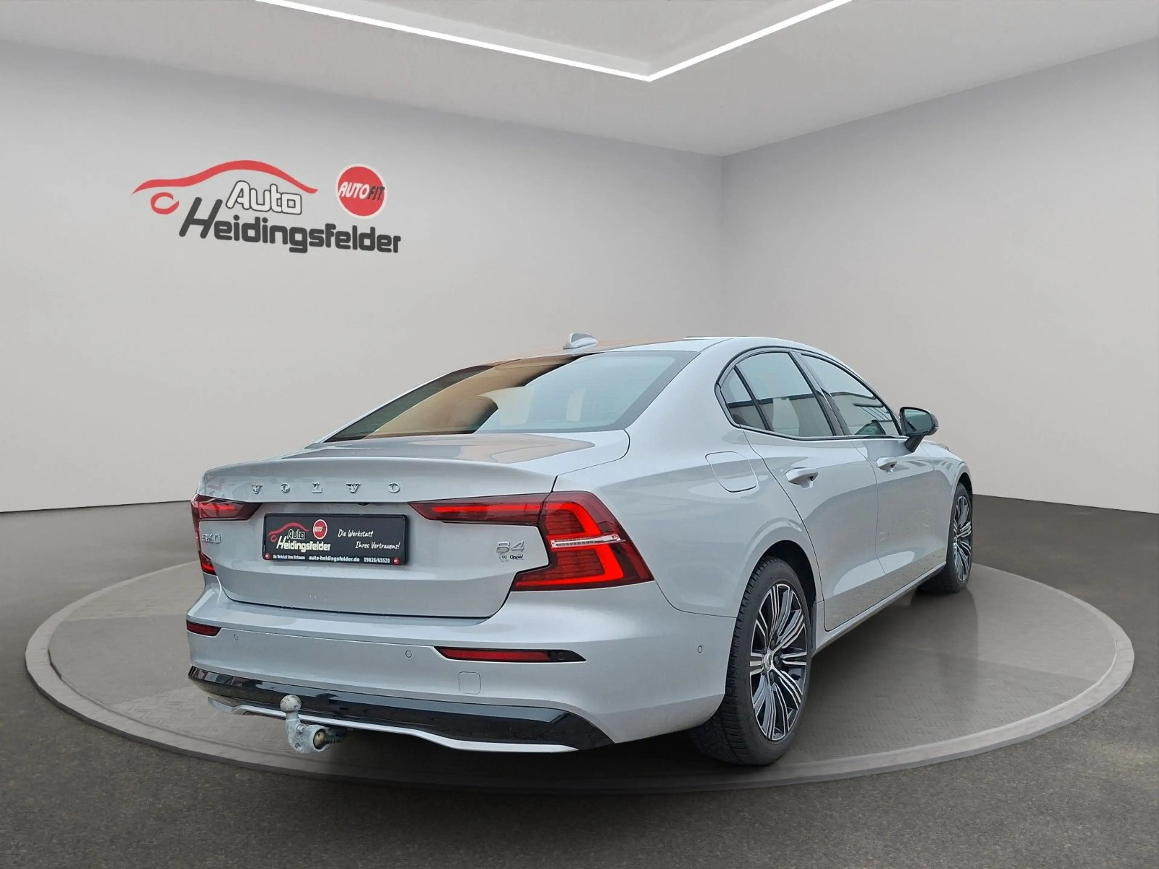 Volvo S60 Lim. Plus Dark,ACC, AHK,PDC, 360°,LED,8-fach — photo 5