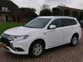 Mitsubishi Outlander 2.4 PHEV Pure 2021 AWD CARPLAY **10899**NETTO Weiß - thumbnail 4