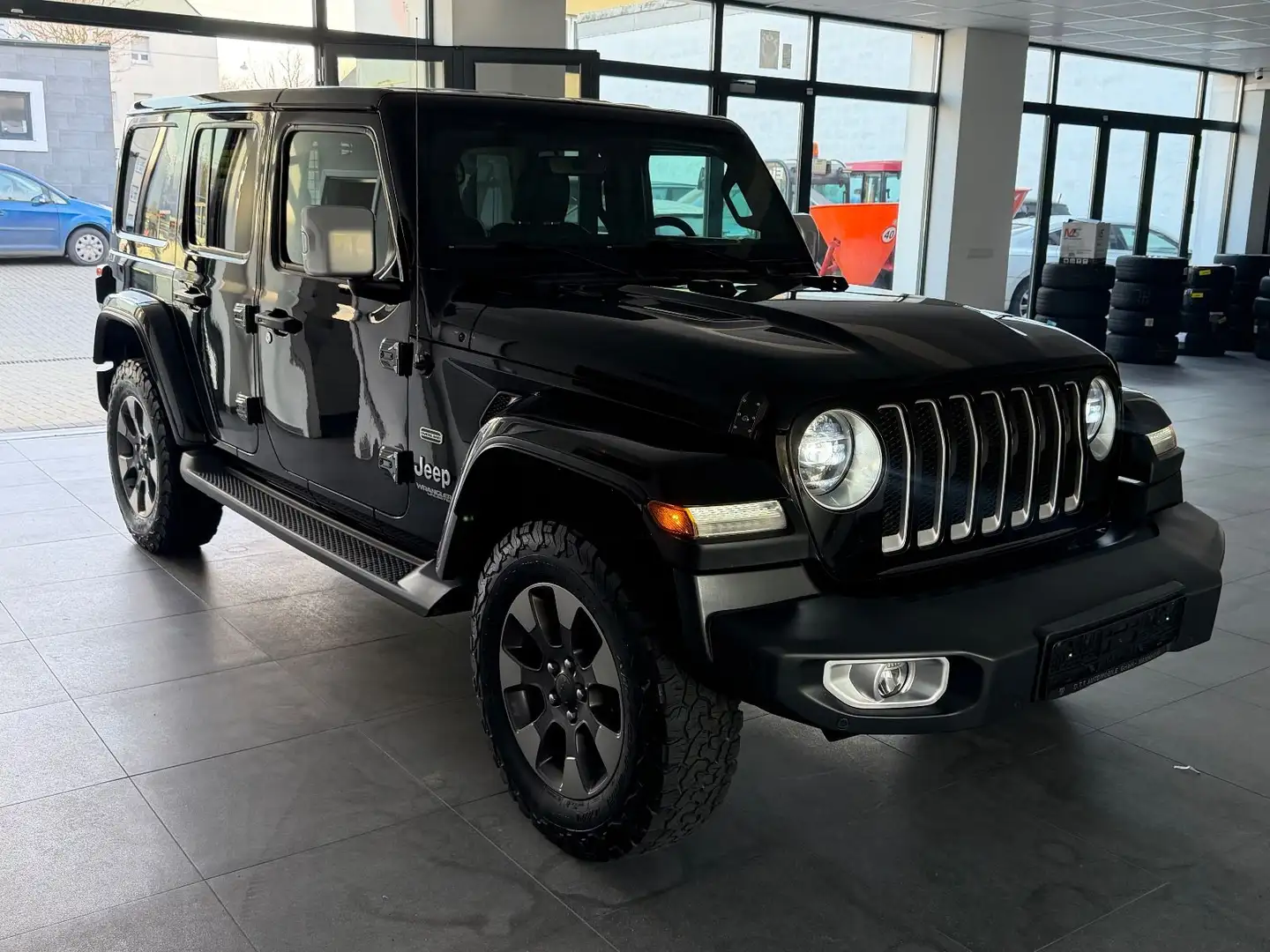 Jeep Wrangler 2.2 CRDi Unlimited Sahara-Overland-Dual Schwarz - 2