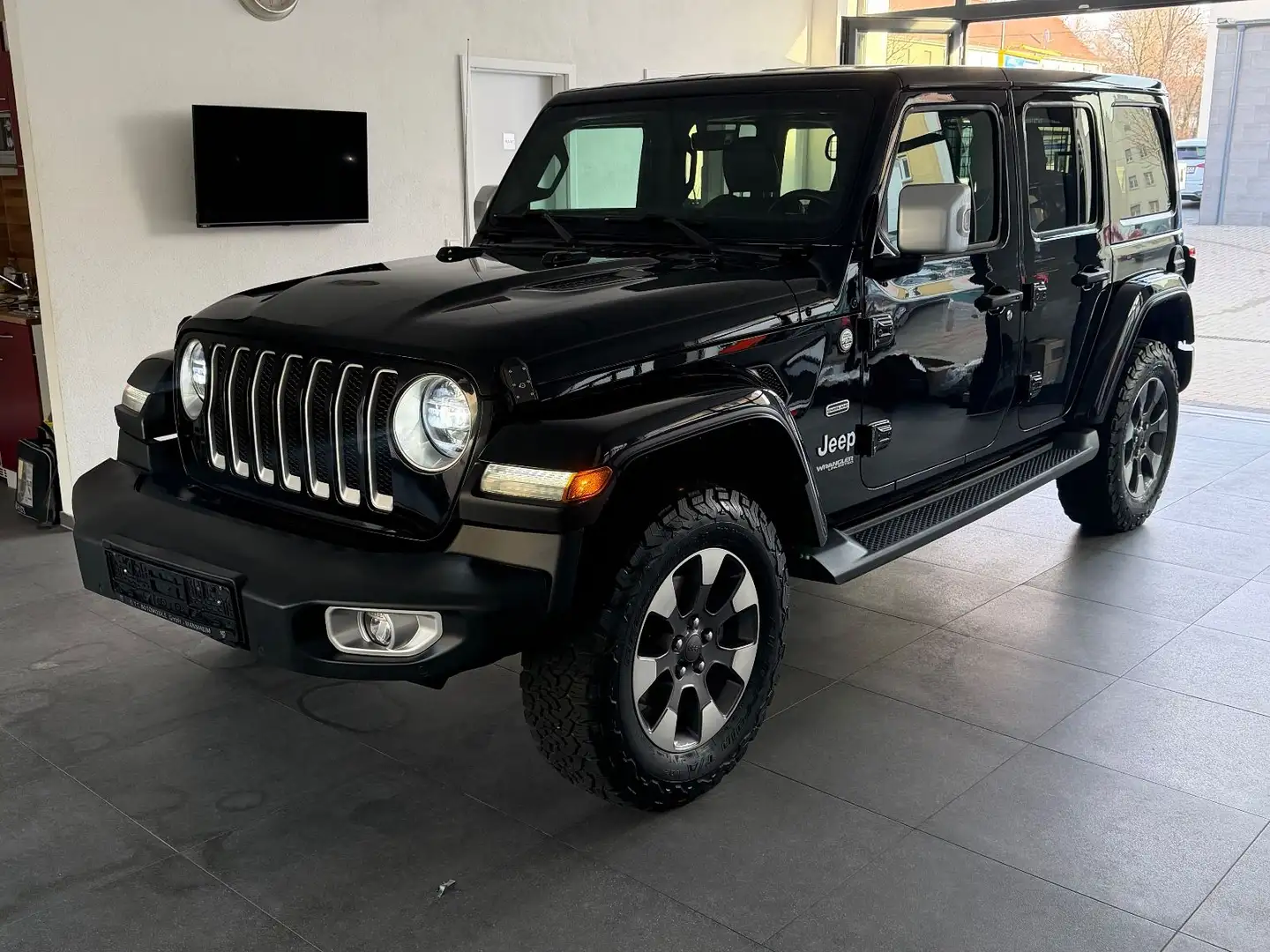 Jeep Wrangler 2.2 CRDi Unlimited Sahara-Overland-Dual Schwarz - 1