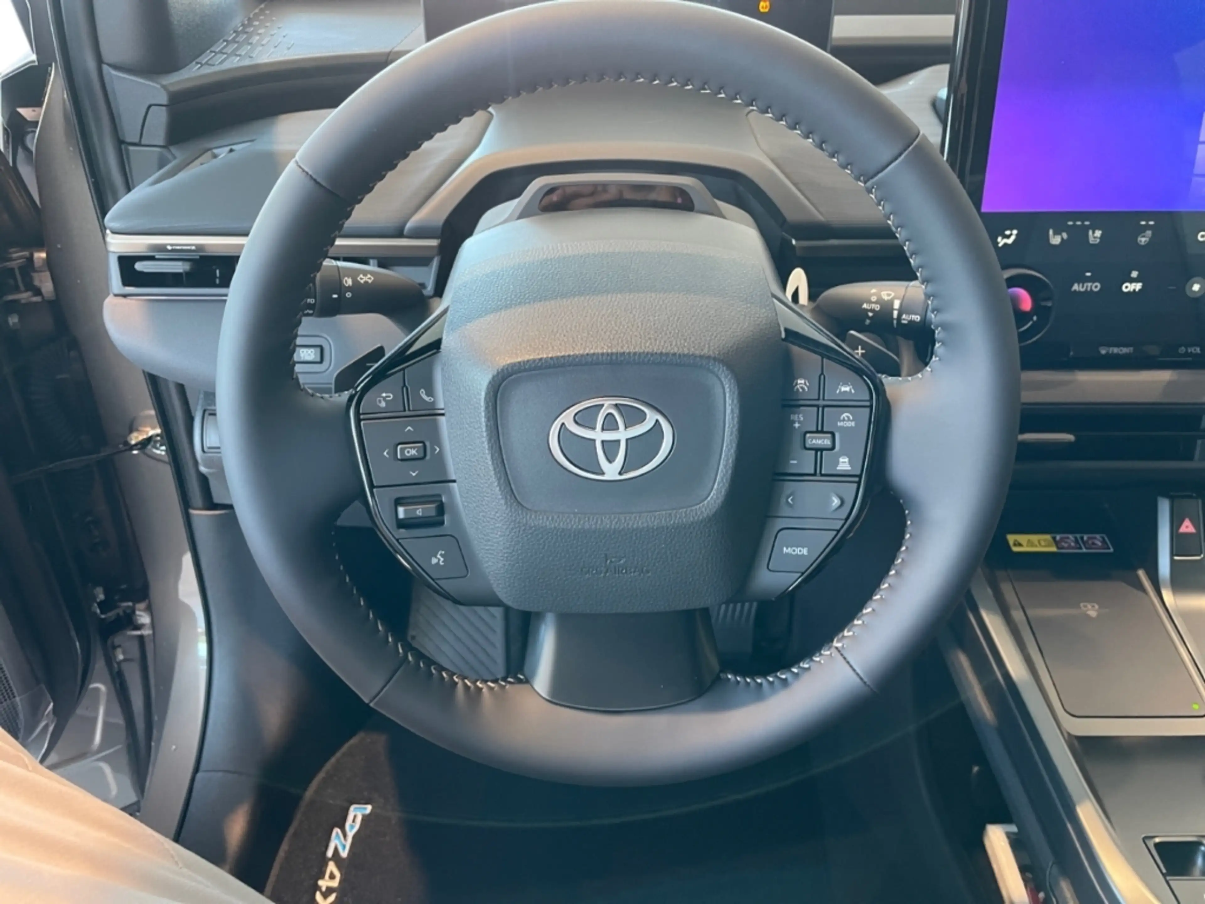 Toyota bZ4X Touring BEV 280kW ECV 4x4 5-tuerig LOUNGE — photo 10