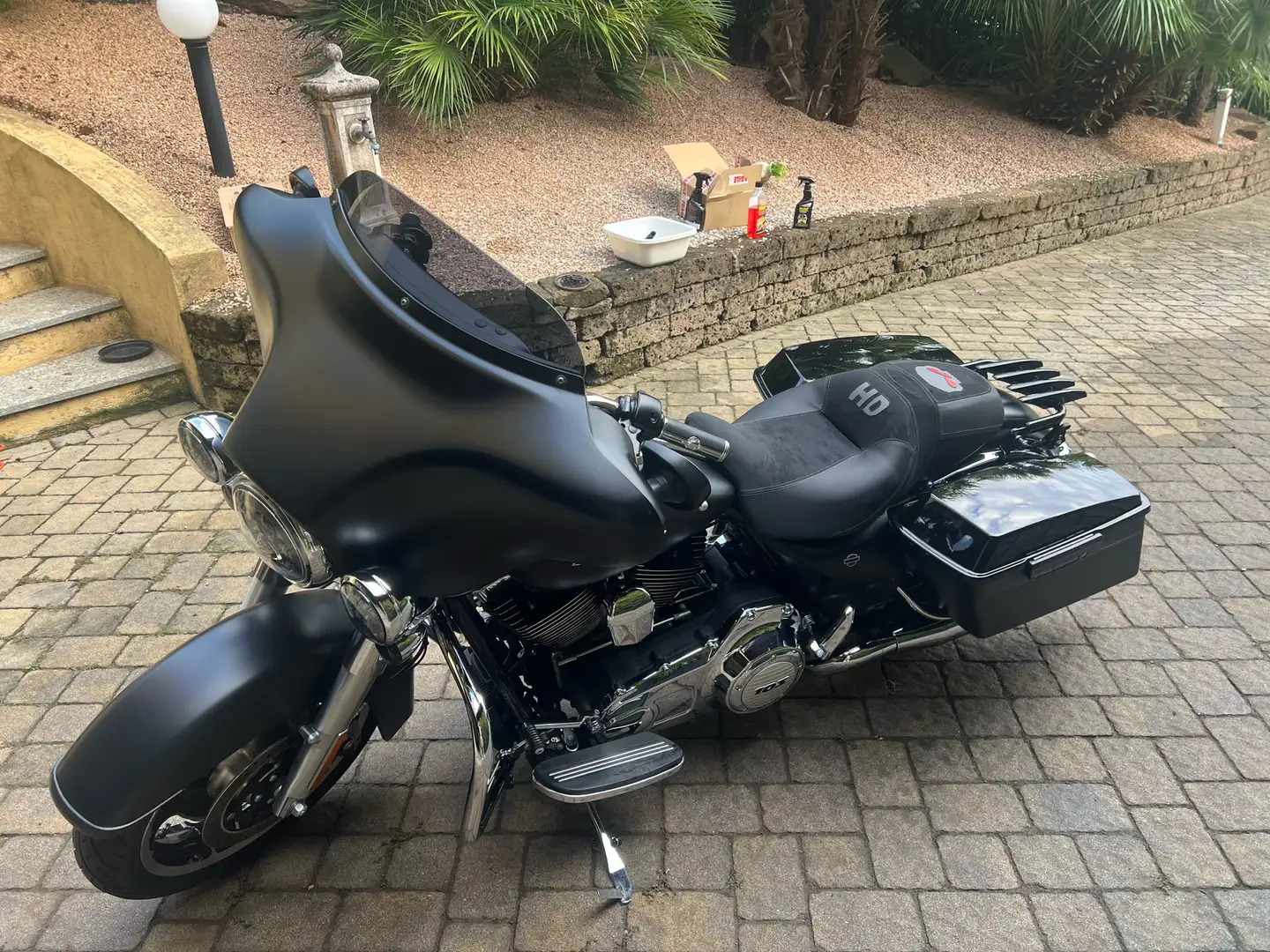 Harley-Davidson Street Glide FLHK Nero - 1