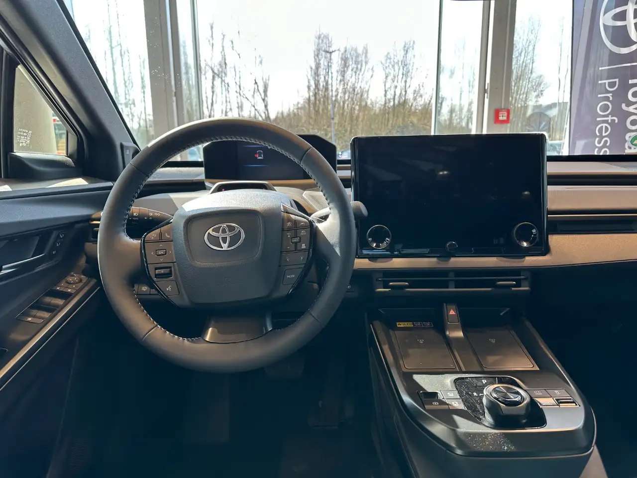 Toyota bZ4X AWD Lounge ACC+LED+Navi+SHZ+2xKlima+360+PDC 12