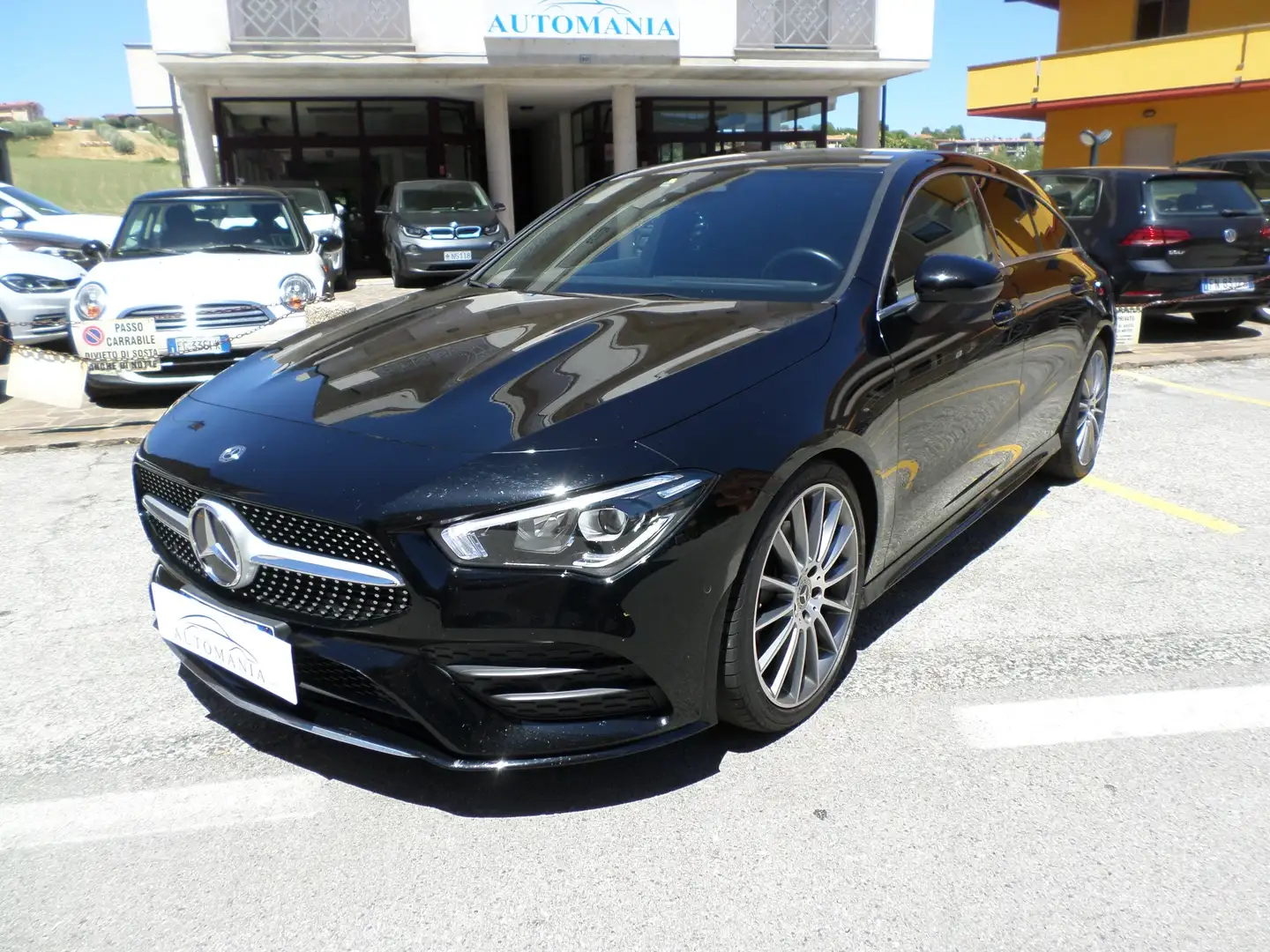 Mercedes-Benz CLA 200 CLA Sh.Brake -Shooting Brake d Premium 4matic auto Schwarz - 1
