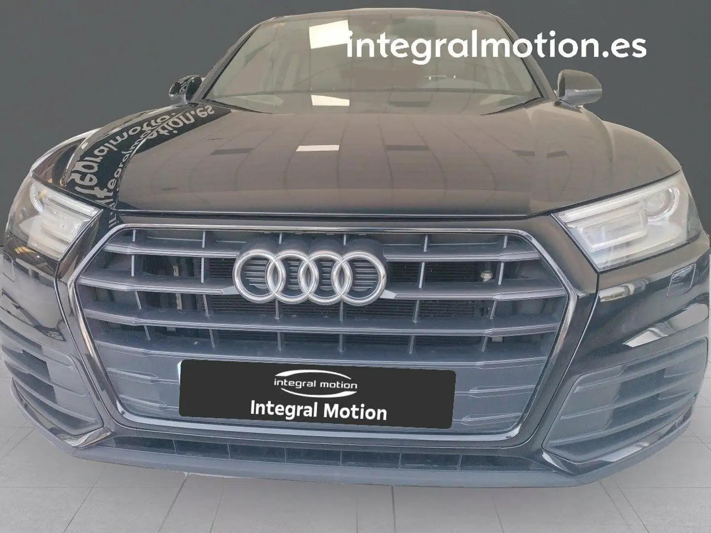 Audi Q5 30 TDI 5d Negro - 2