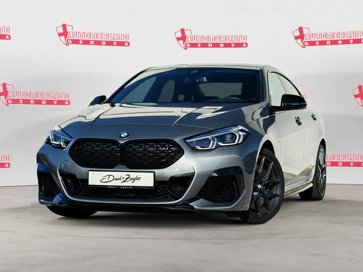 BMW 235 M 235 xDrive Gran Coupé Grau - 1
