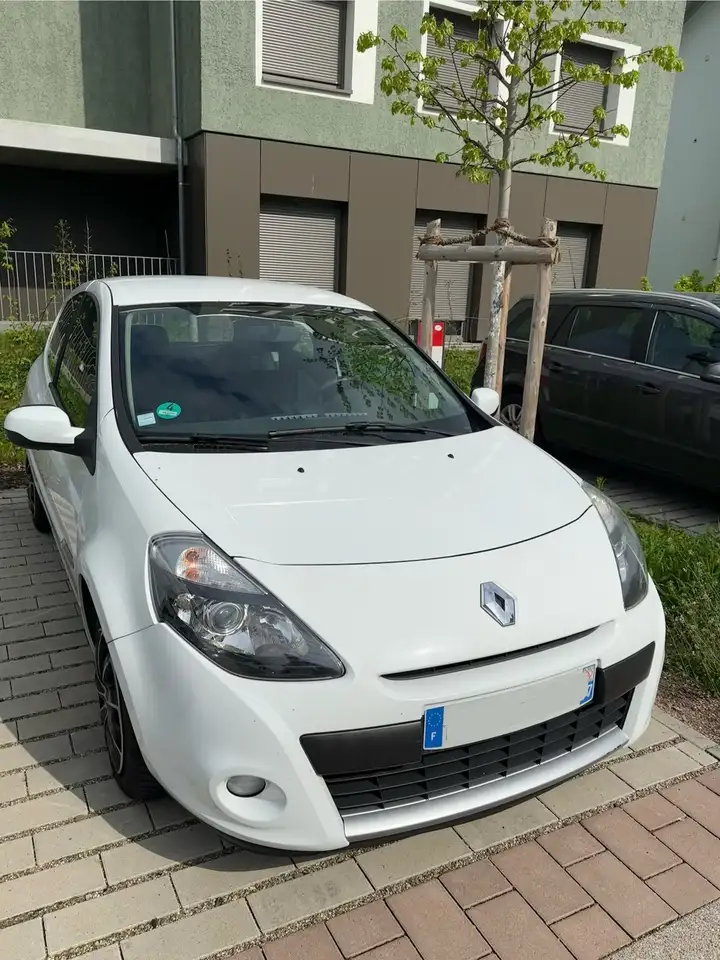 Renault Clio III 1.2 16V 75 eco2 Authentique