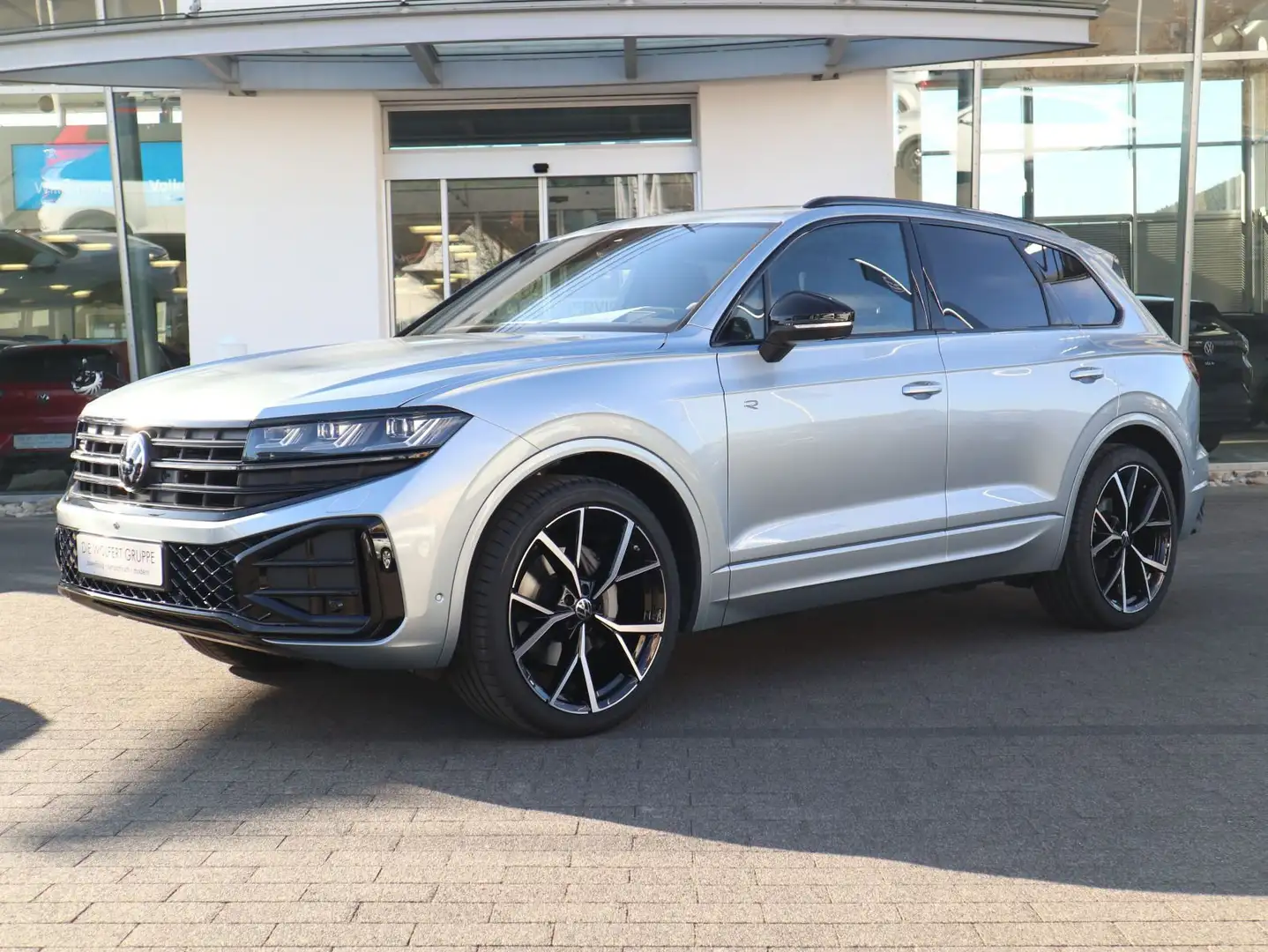 Volkswagen Touareg R-Line 3,0 l V6 TDI SCR 4MOTION 210 kW ( Silber - 2