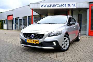 1.6 T4 180pk Momentum Aut. Navi|Clima|LMV