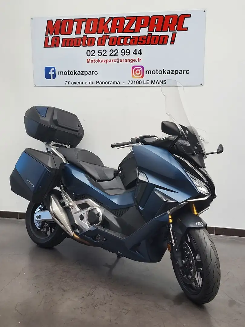 Honda Forza 750 Bleu - 1