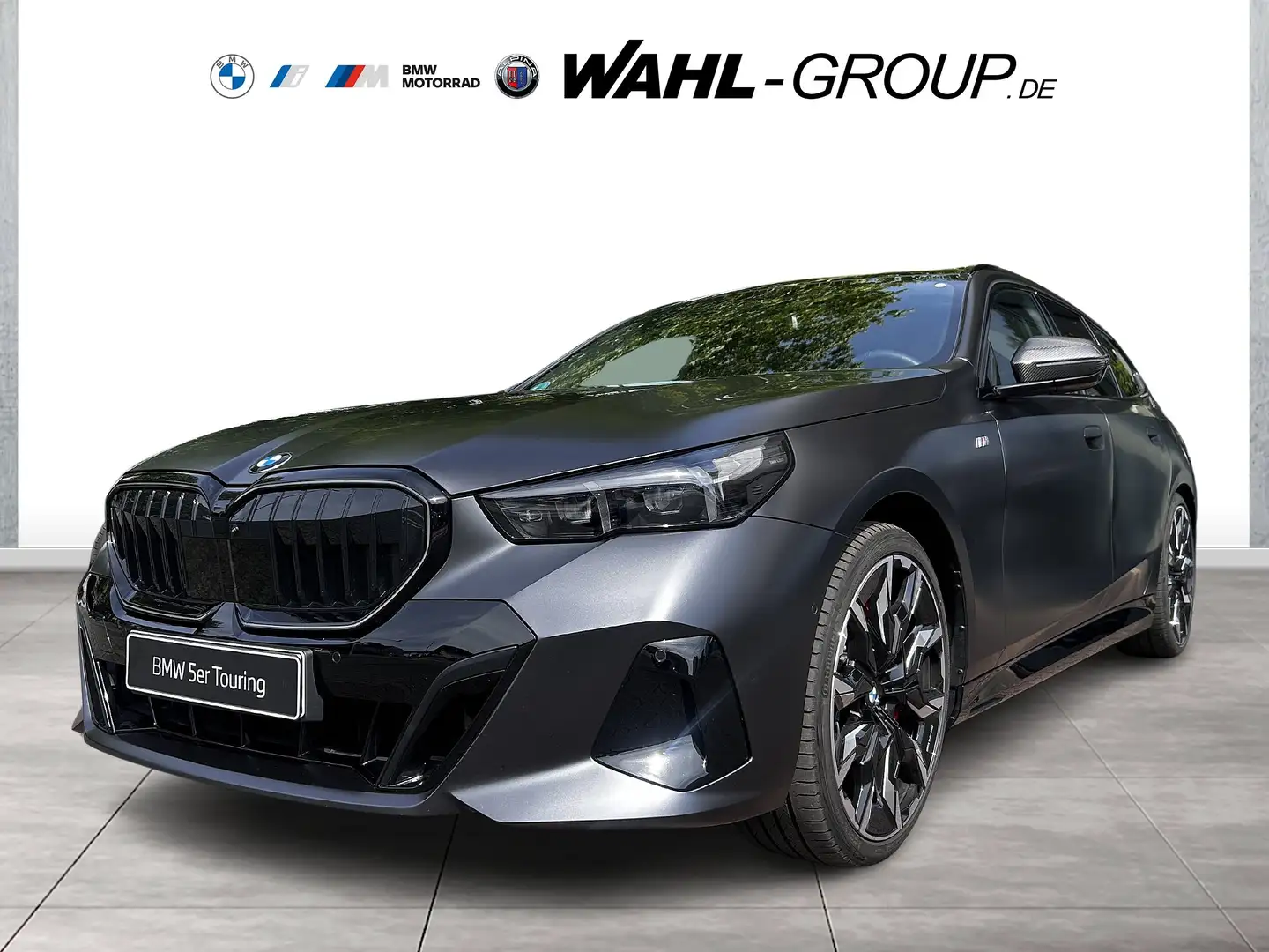 BMW 540 d xDrive Touring M Sport Carbon Standhzg AHK Panor Grau - 1