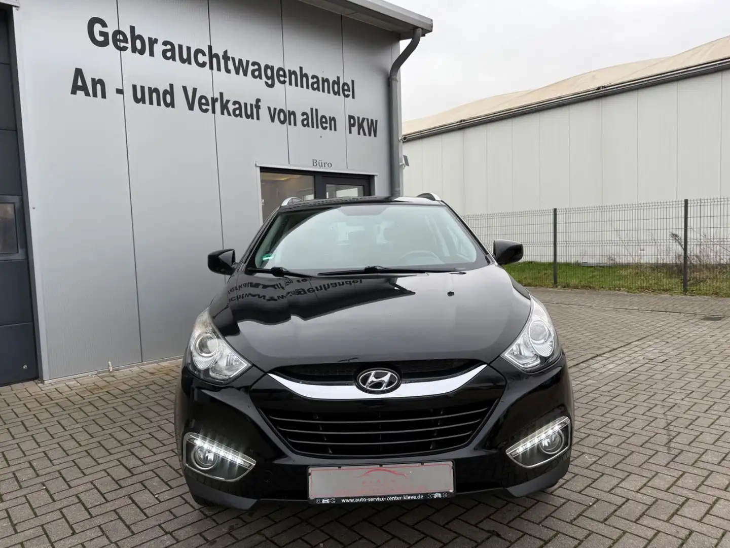 Hyundai iX35 Ix35 Comfort*AHK*SHZ*Tagfahrlicht*PDC Schwarz - 2