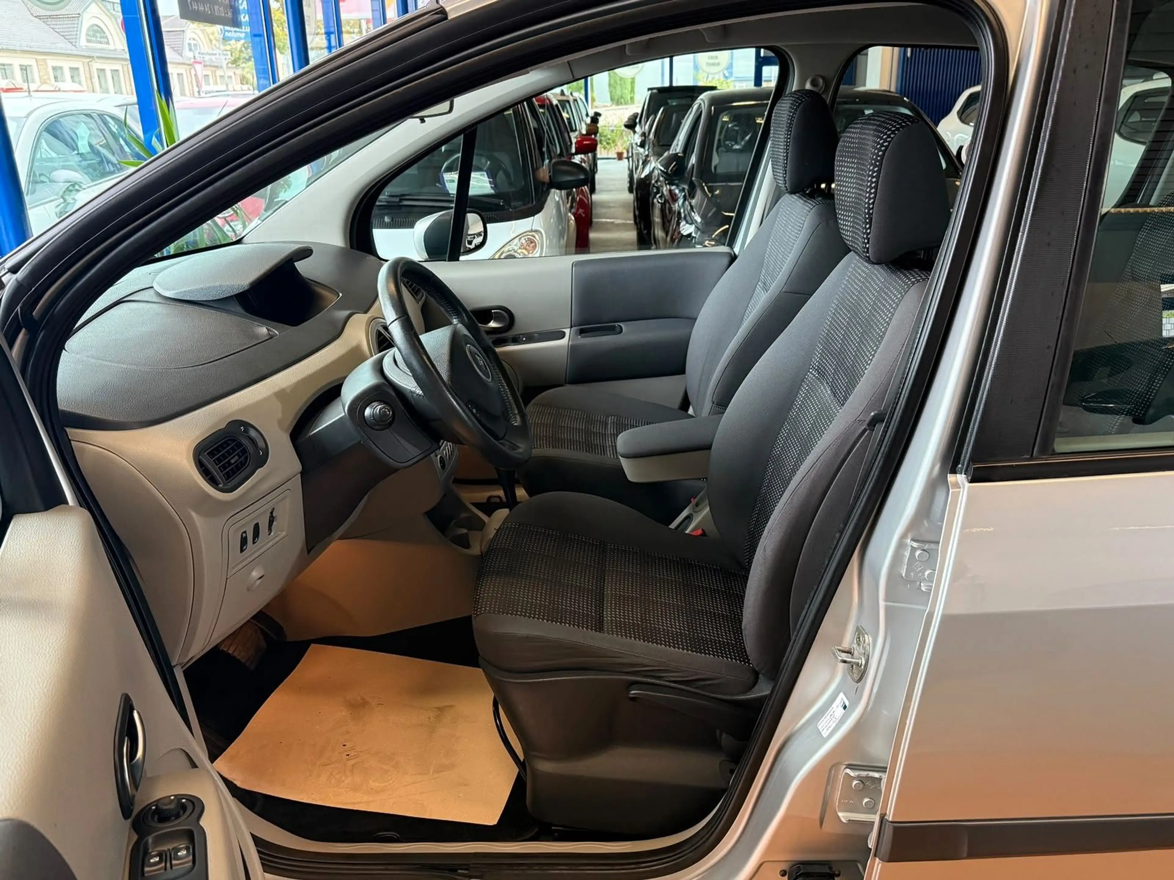Renault Modus Tech'Run Automatik / 1. Hand / Fahrradträg — photo 9