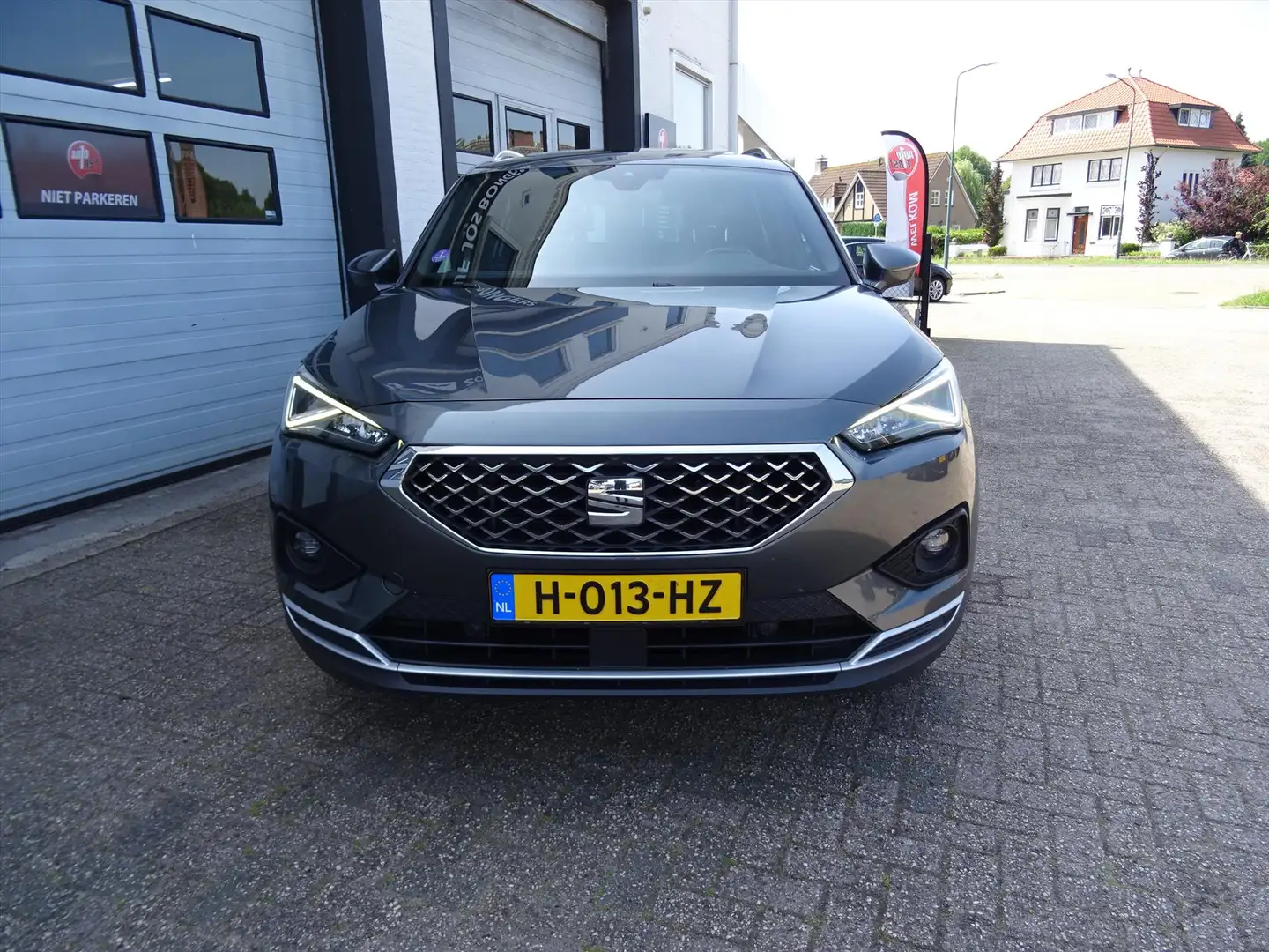 SEAT Tarraco 2.0 TSI 190pk 4DRIVE DSG Xcellence 7-PERS Grijs - 2