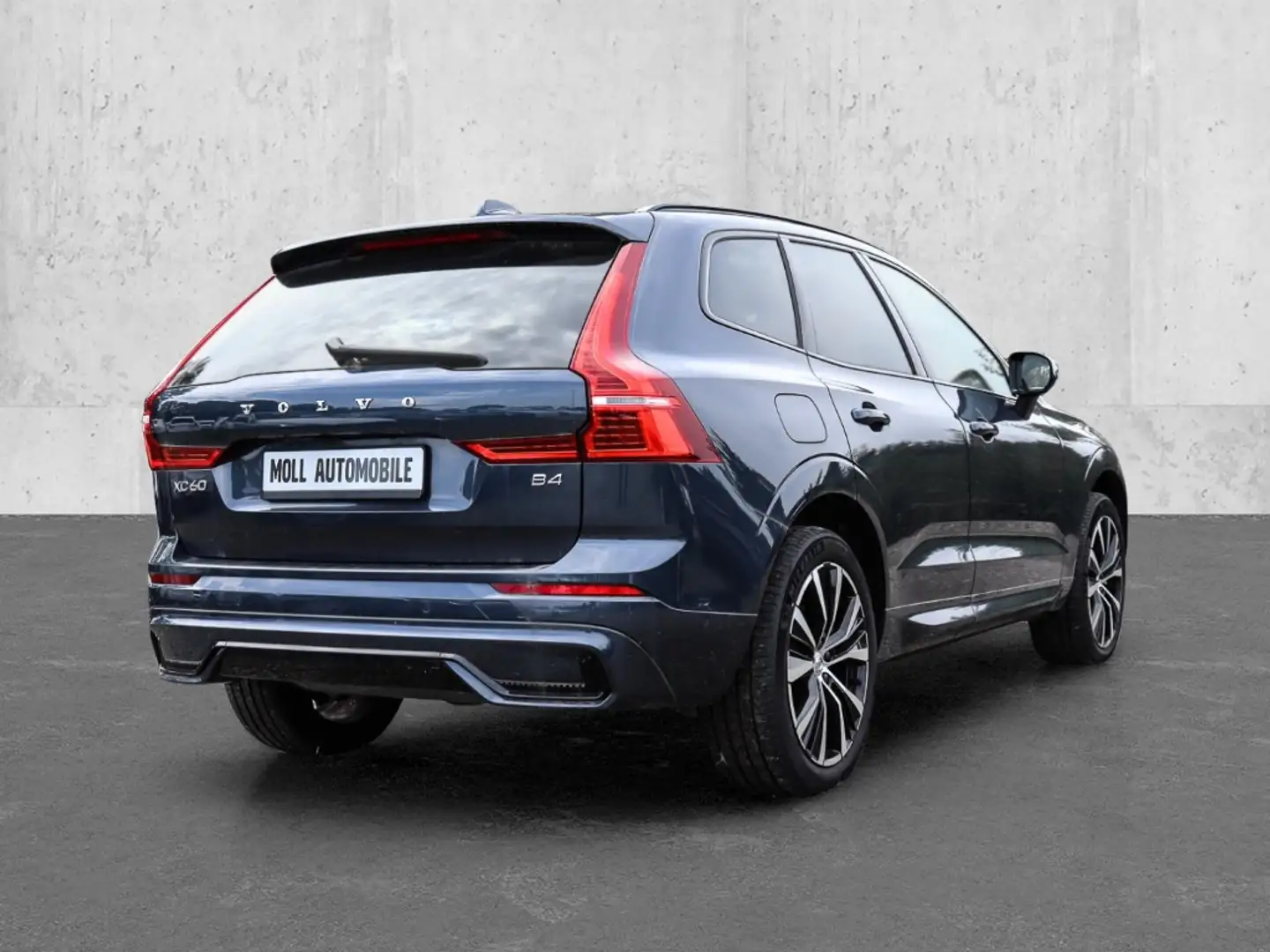 Volvo XC60 Plus Dark 2WD B4 Benzin EU6d StandHZG Leder digita Bleu - 2