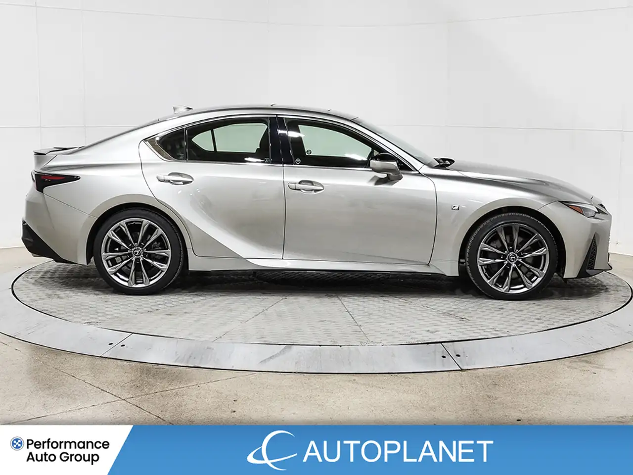 Lexus IS снимка Lexus IS