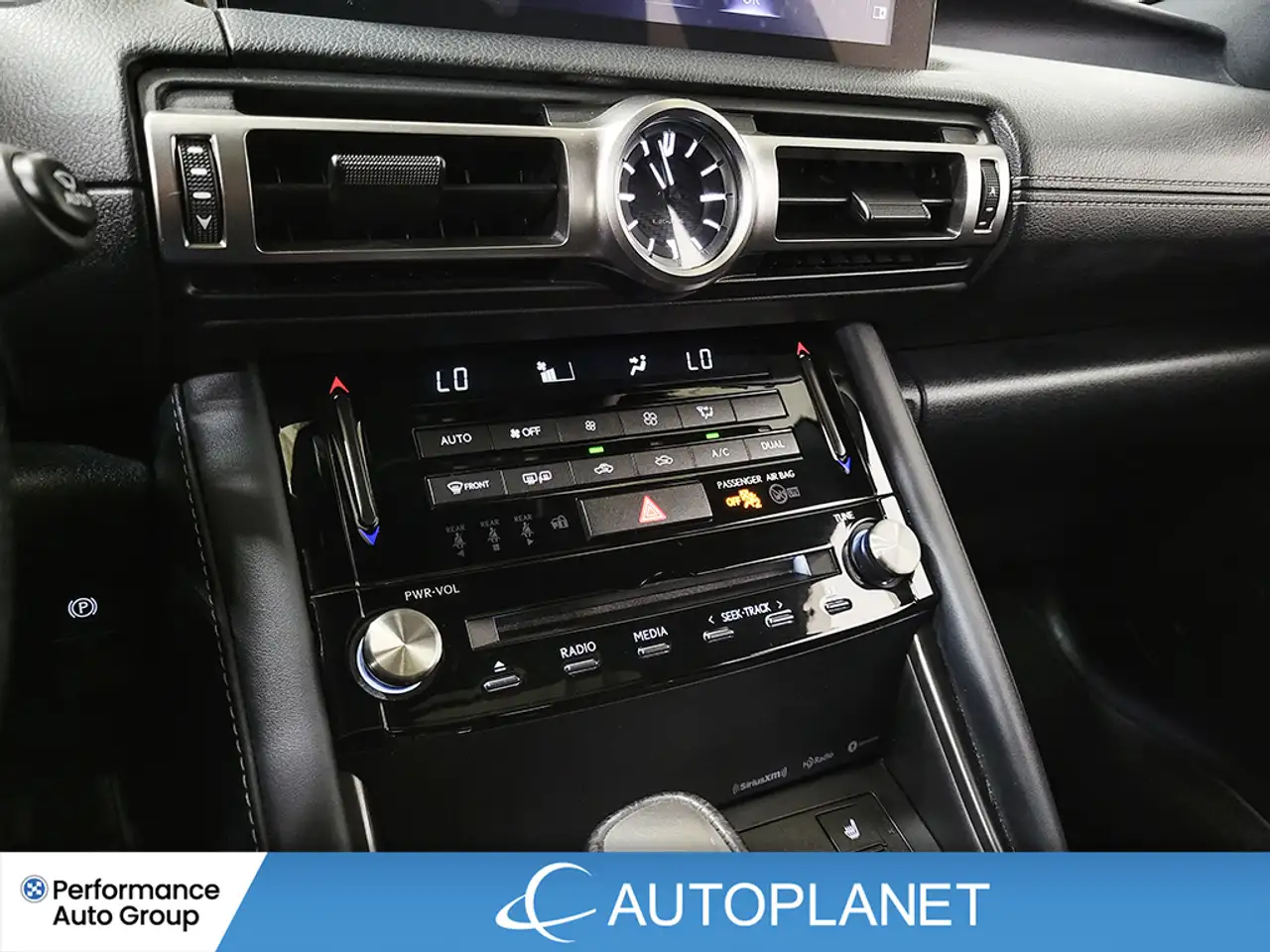 Lexus IS снимка Lexus IS
