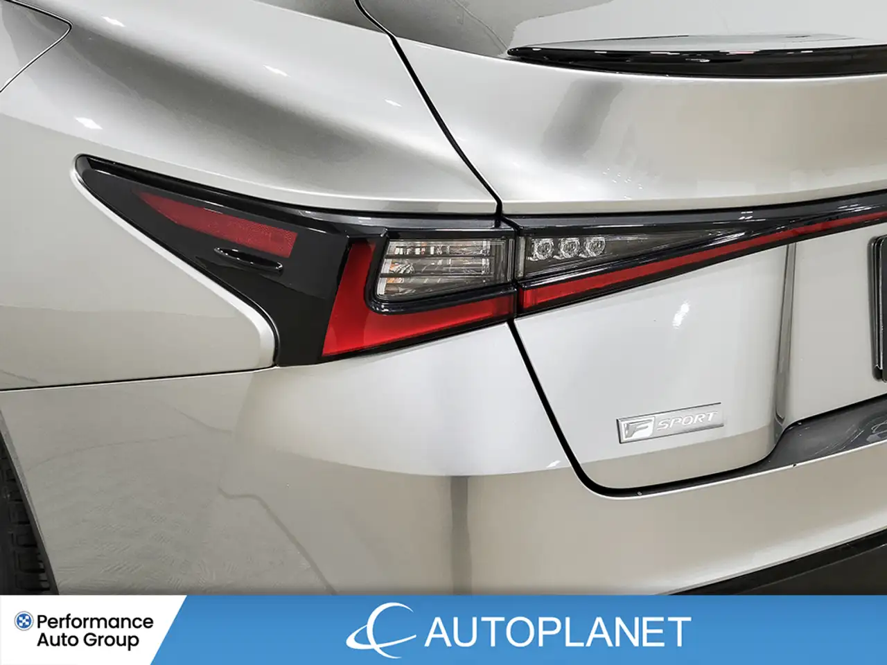 Lexus IS снимка Lexus IS